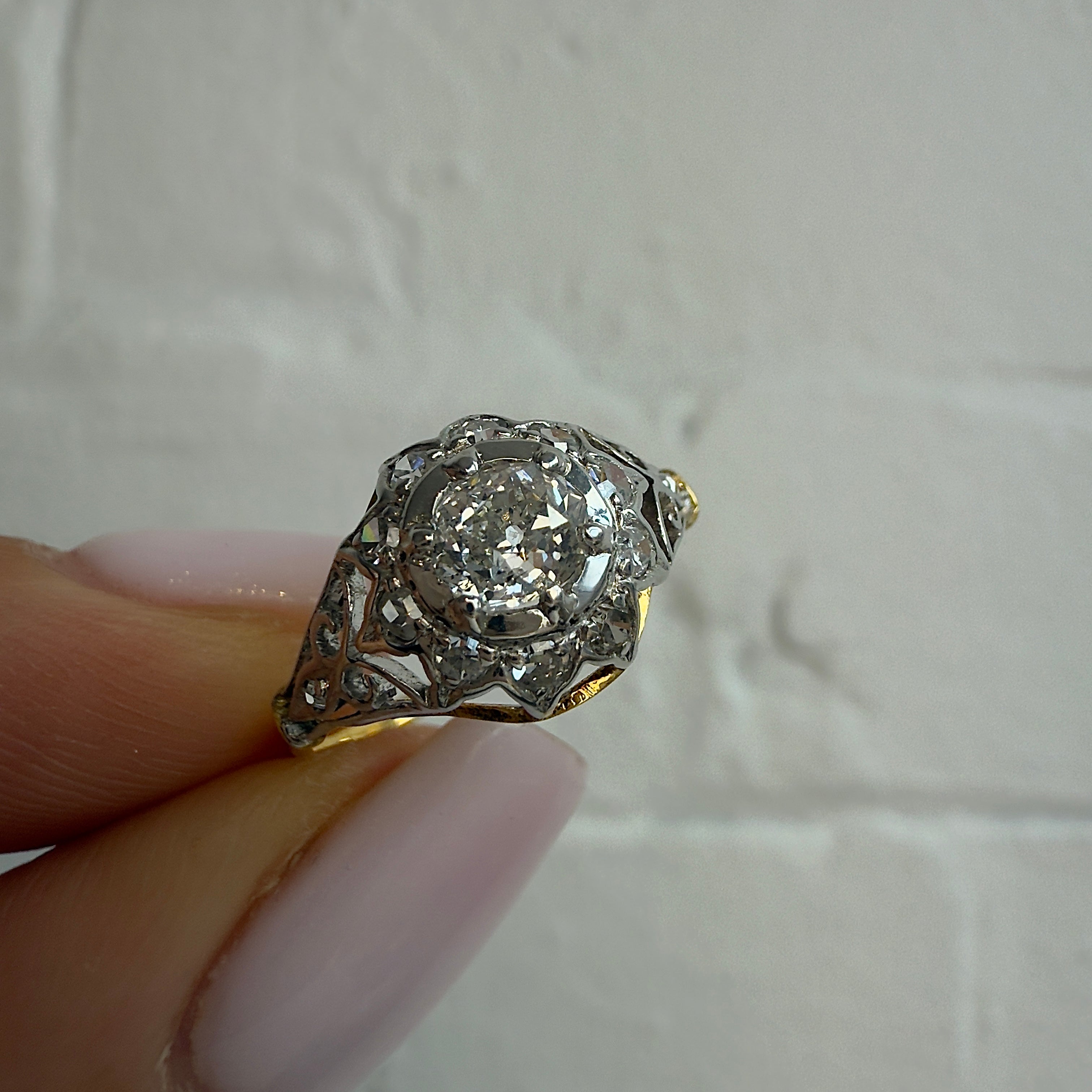 Vintage Bijoux - Antique Diamond Cluster Ring - 145 years old
