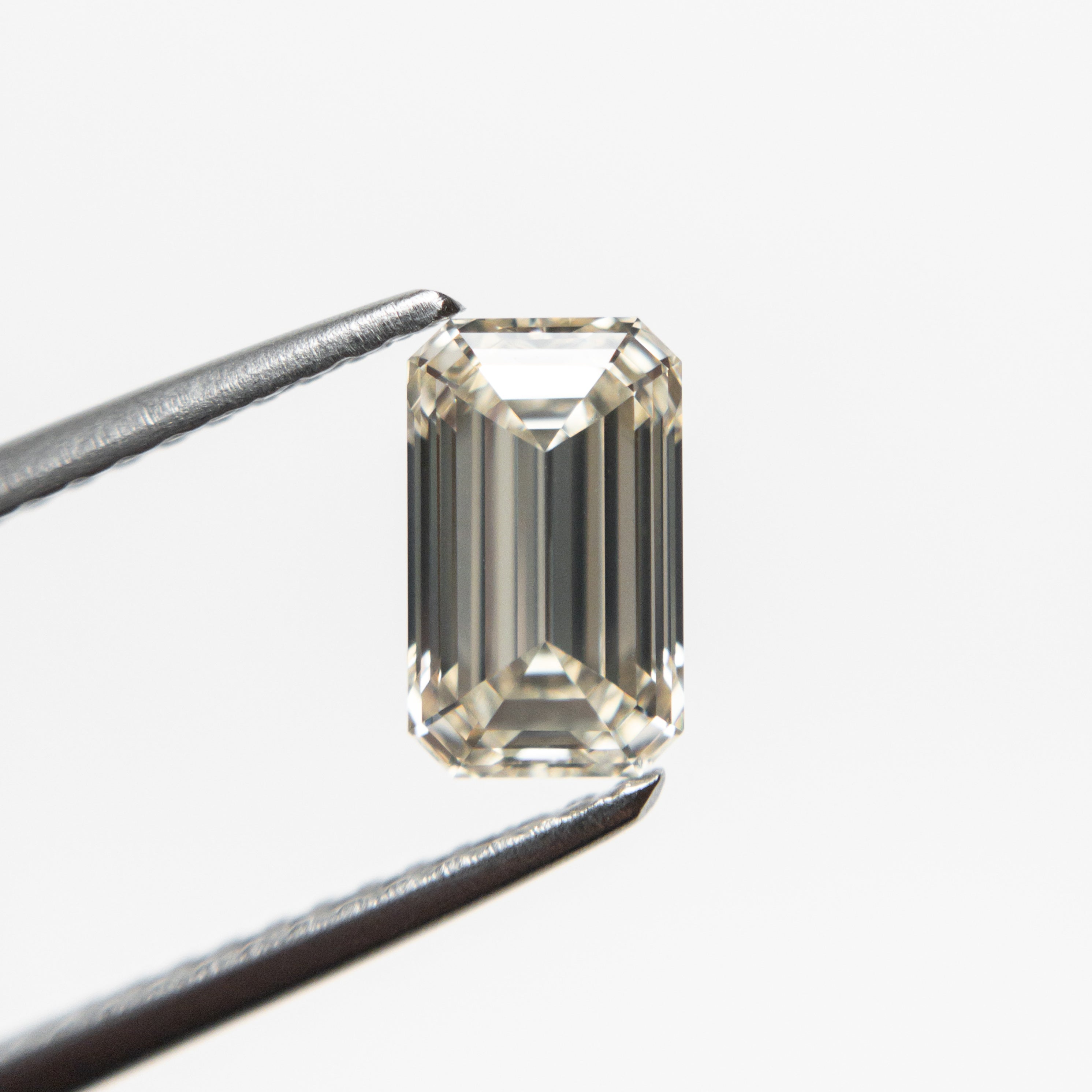 1.04ct 7.39x4.43x3.08mm VVS C2 Cut Corner Rectangle Step Cut 19880-01