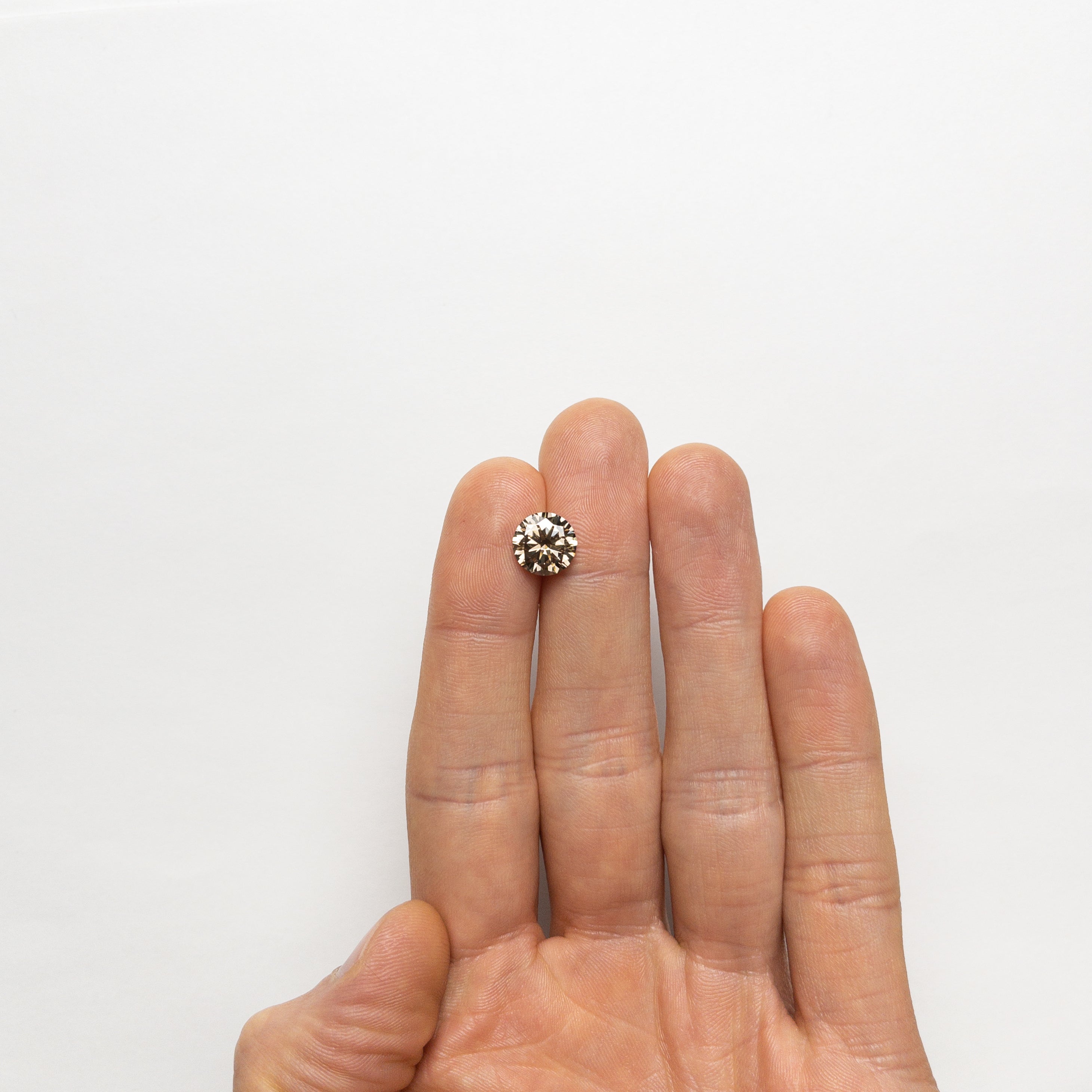 3.01ct 9.44x9.37x5.32mm VS1 C6 Round Brilliant 19910-02