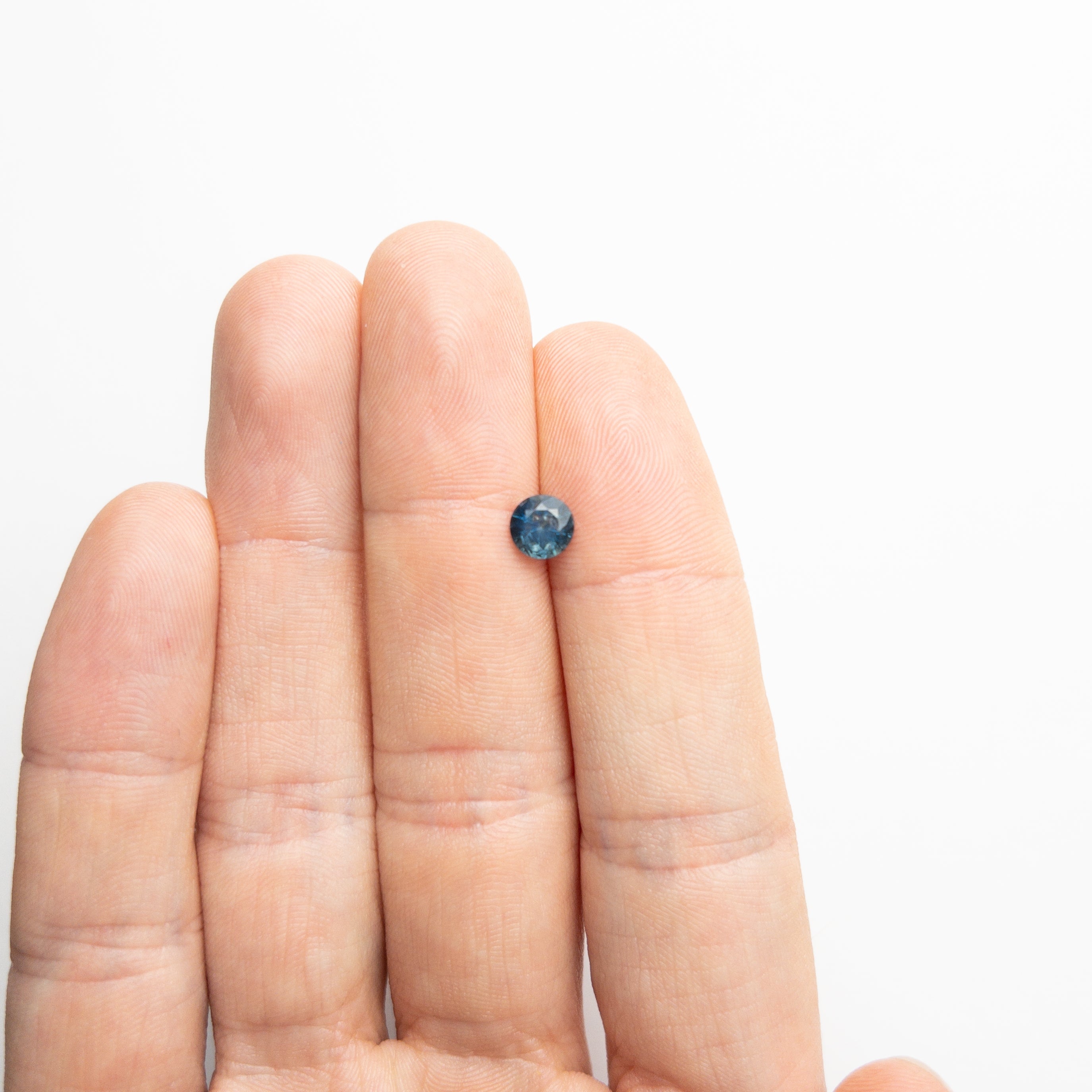 1.01ct 6.11x6.06x4.02mm Round Brilliant Sapphire 19937-06