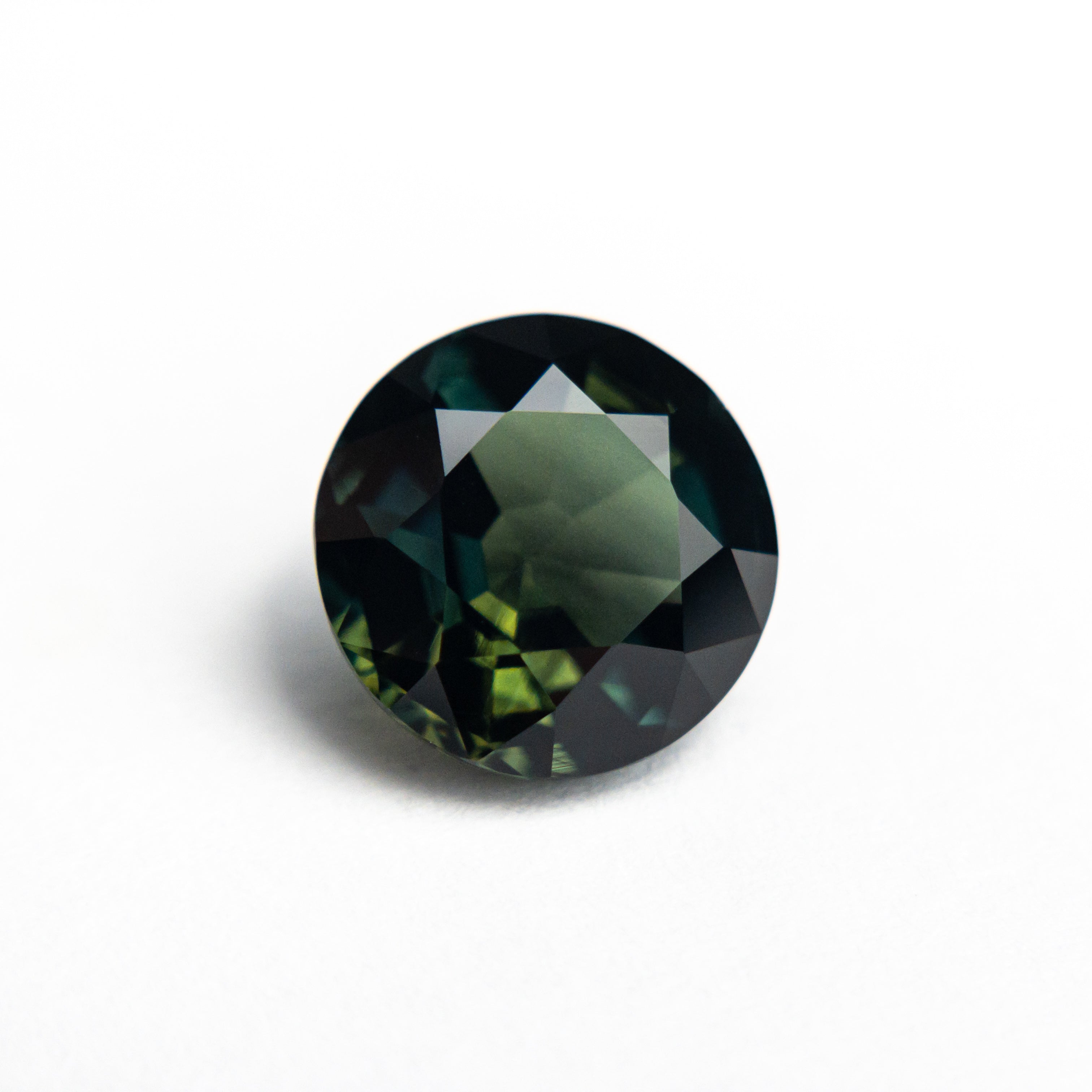 2.43ct 8.12x8.03x4.63mm Round Brilliant Sapphire 20960-07