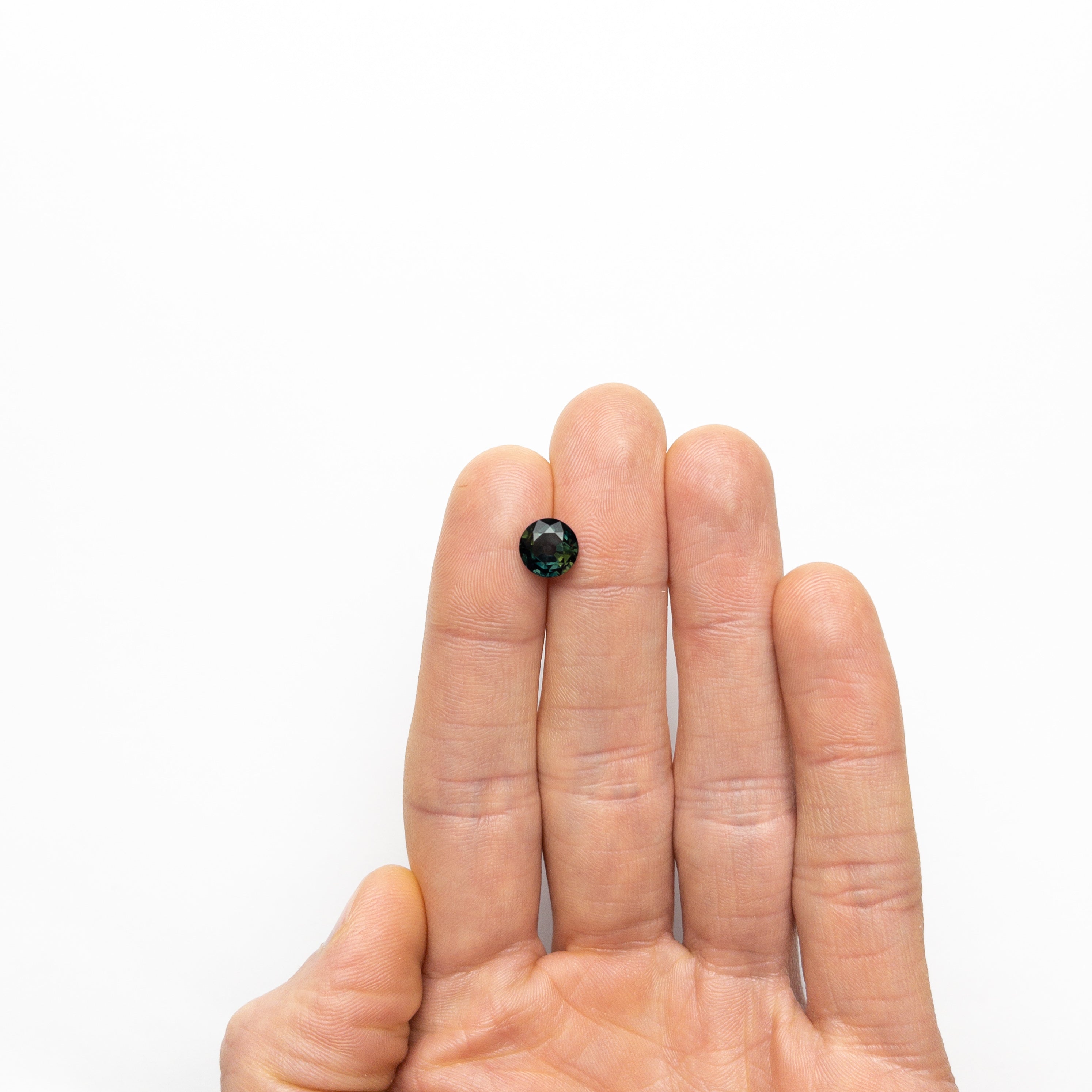 2.43ct 8.12x8.03x4.63mm Round Brilliant Sapphire 20960-07