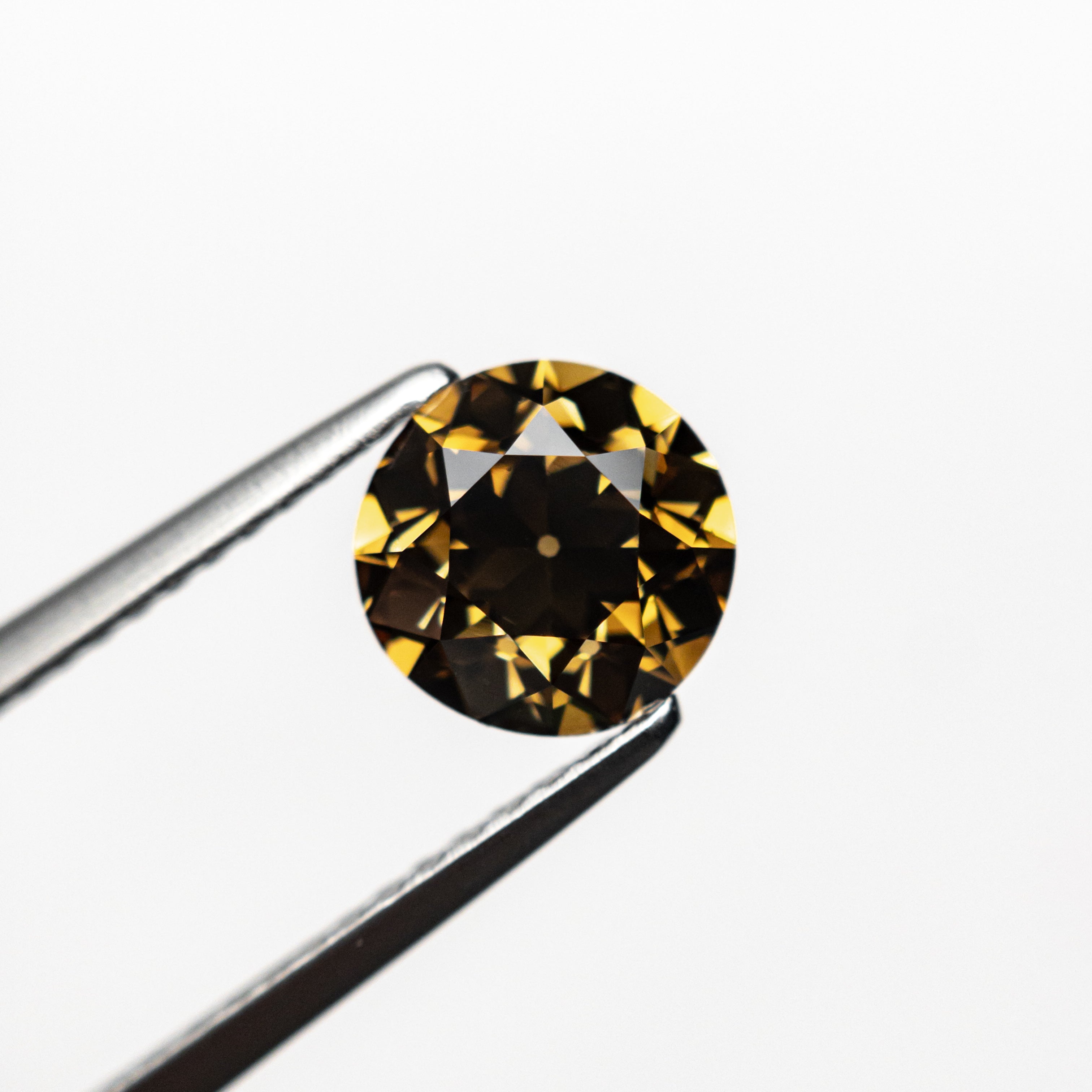 1.27ct 6.69x6.61x4.27mm VS2 C7 Round Brilliant ๐จ๐ฆ 22307-02
