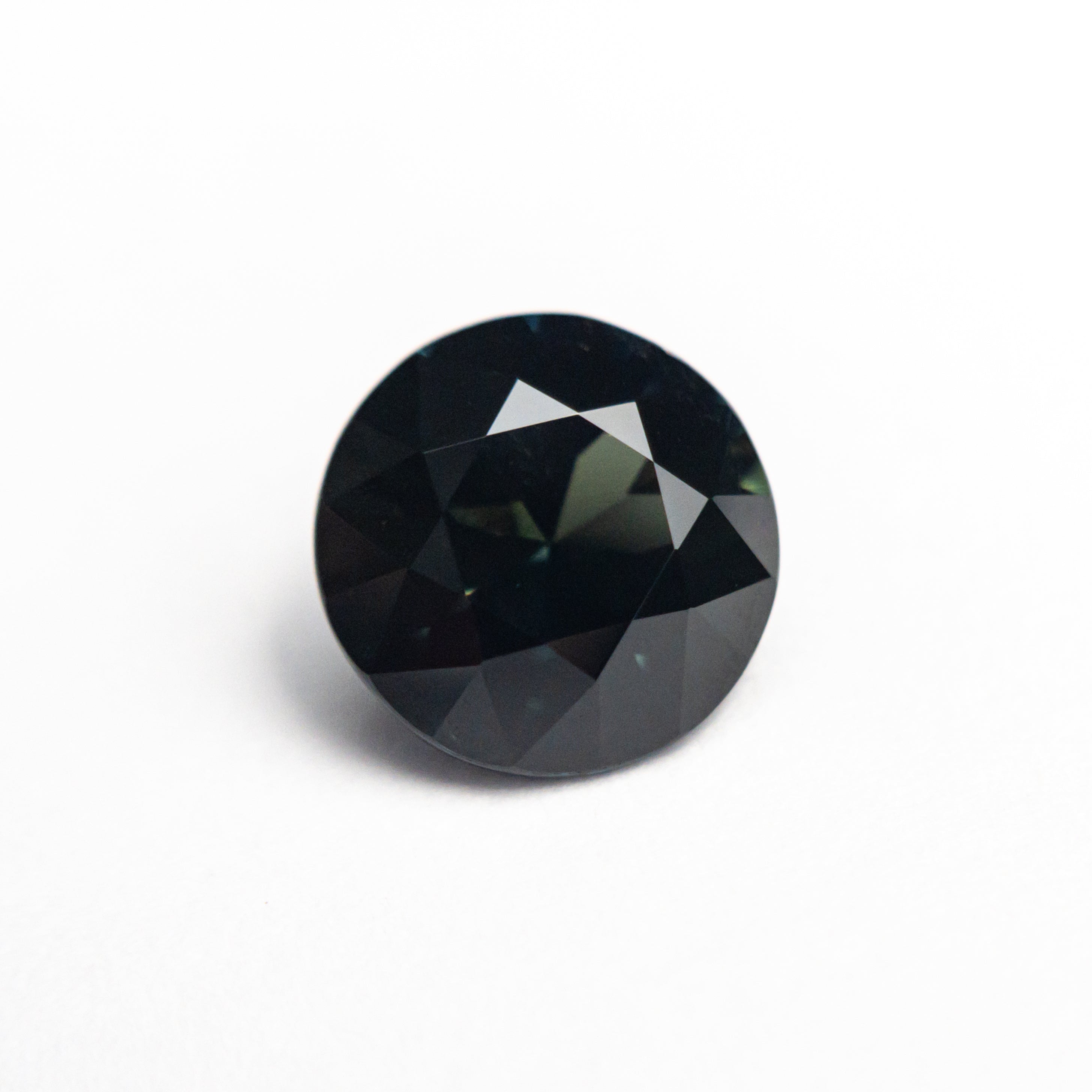 2.11ct 7.85x7.82x4.73mm Round Brilliant Sapphire 25372-01