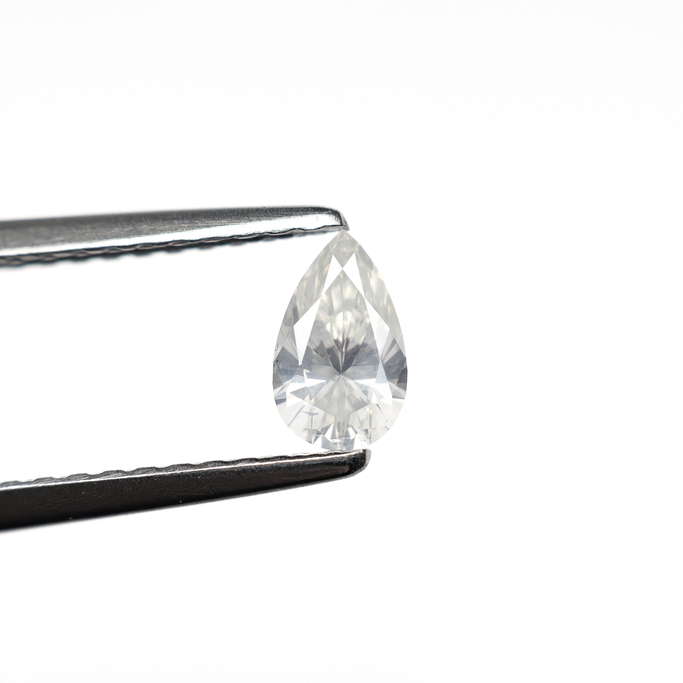 0.25ct 5.75x3.43x2.26mm Pear Brilliant 25694-03