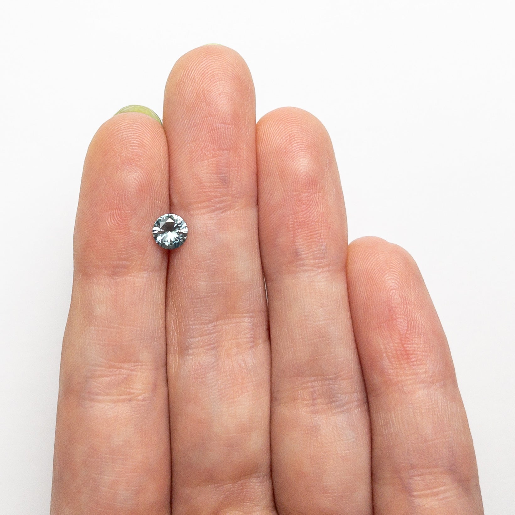0.57ct 5.08x5.04x2.97mm Round Brilliant Sapphire 26556-28