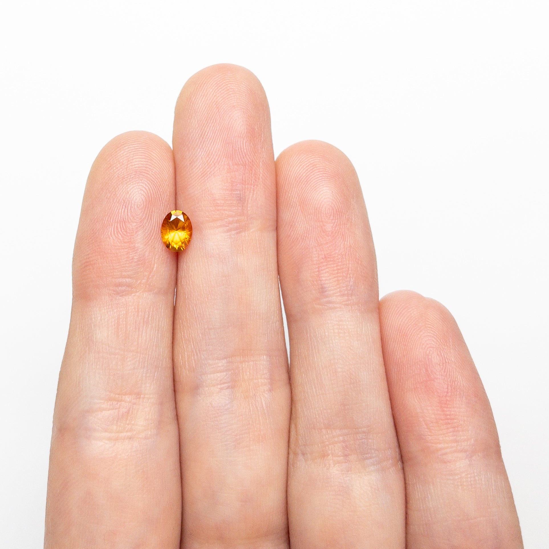 0.52ct 5.59x4.23x2.96mm Oval Brilliant Sapphire 26647-03