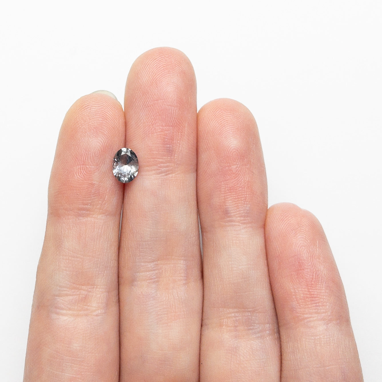 0.83ct 6.52x4.93x3.44mm Oval Brilliant Sapphire 26668-07
