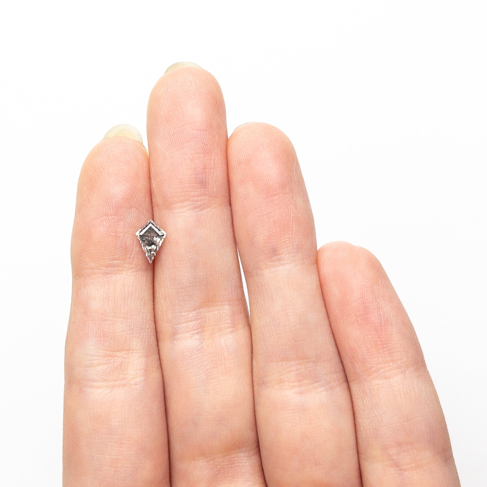 0.64ct 7.42x5.06x3.30mm Kite Step Cut 🇨🇦 26929-01