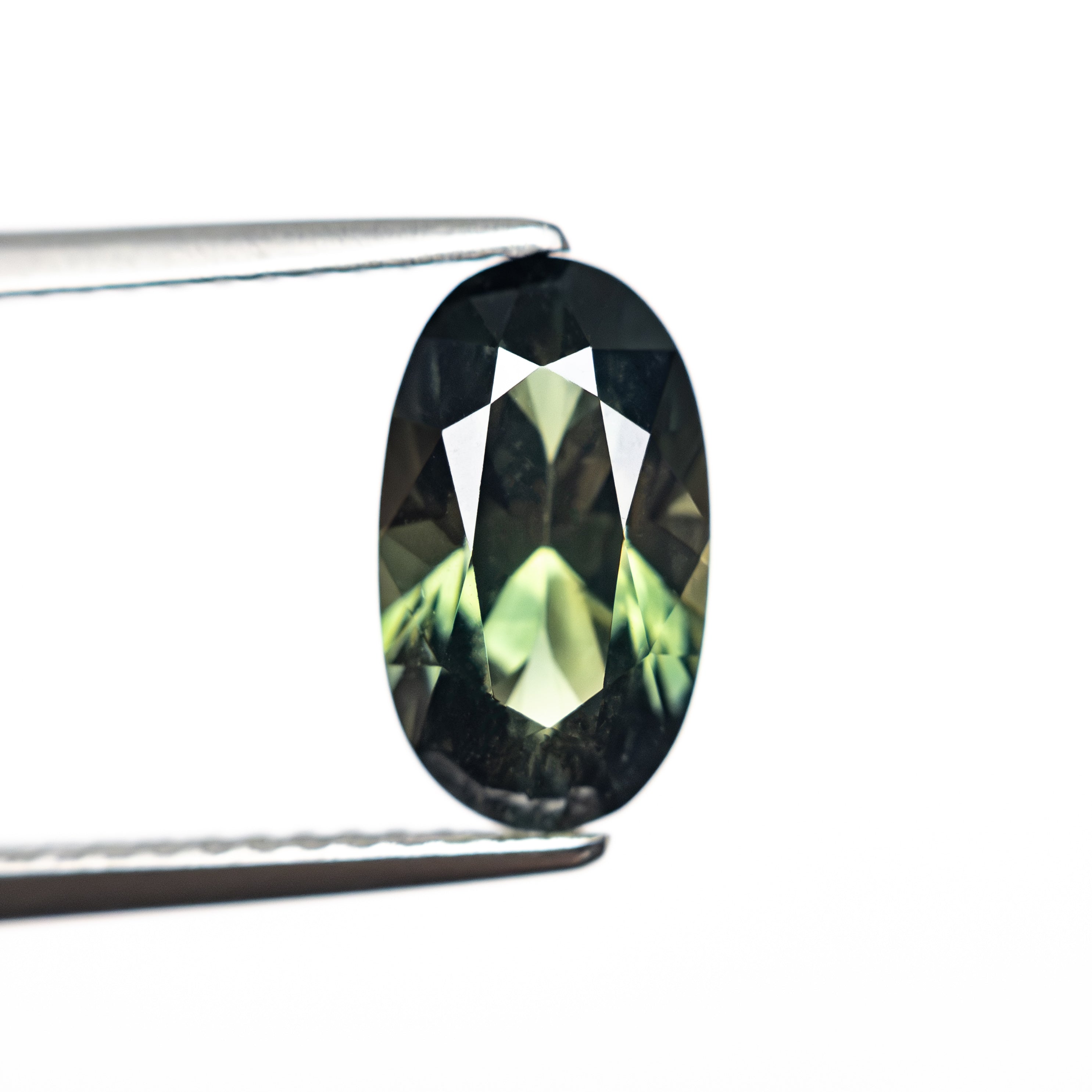 2.07ct 10.22x5.90x4.45mm Oval Brilliant Sapphire 27311-01