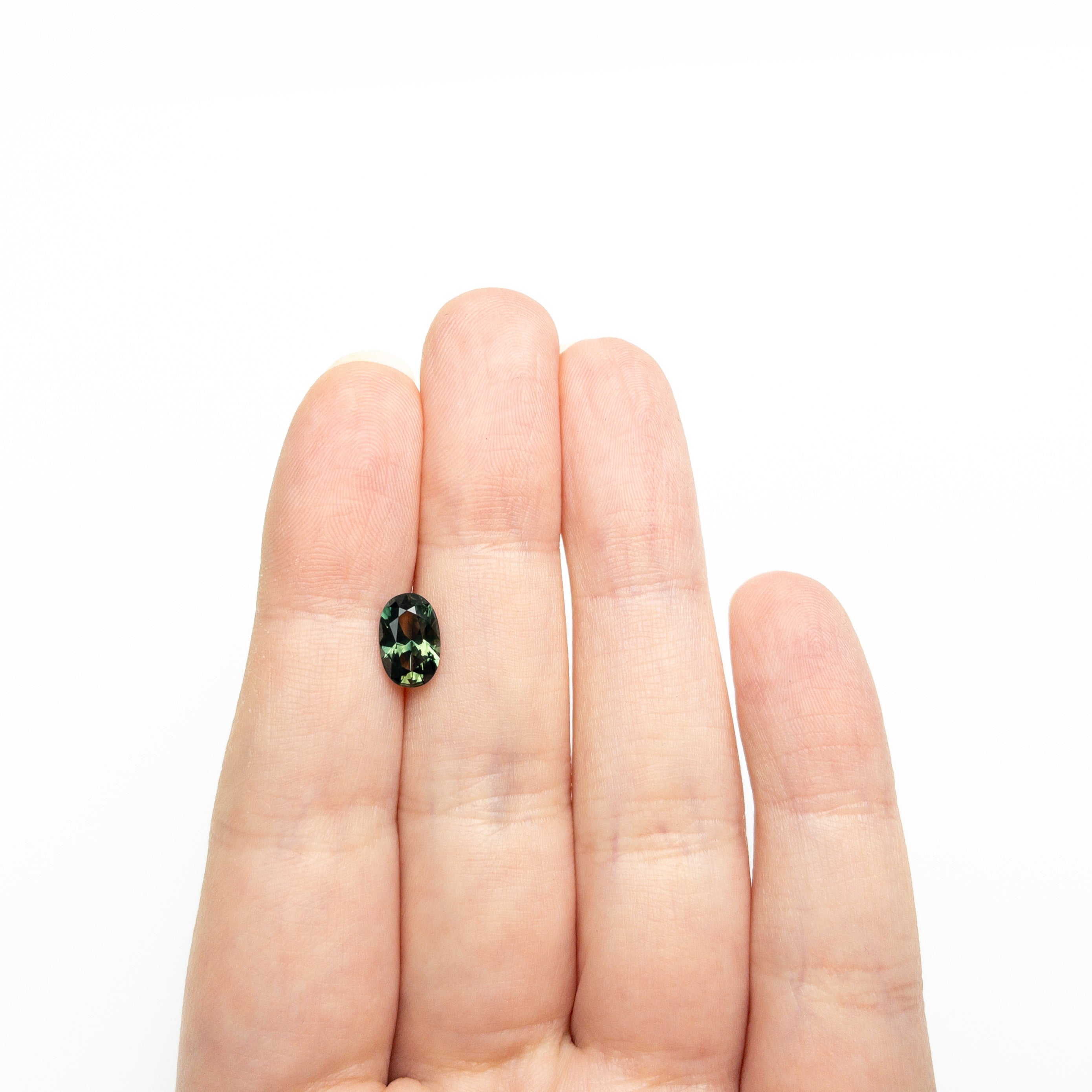 1.73ct 9.21x5.97x4.20mm Oval Brilliant Sapphire 27312-01