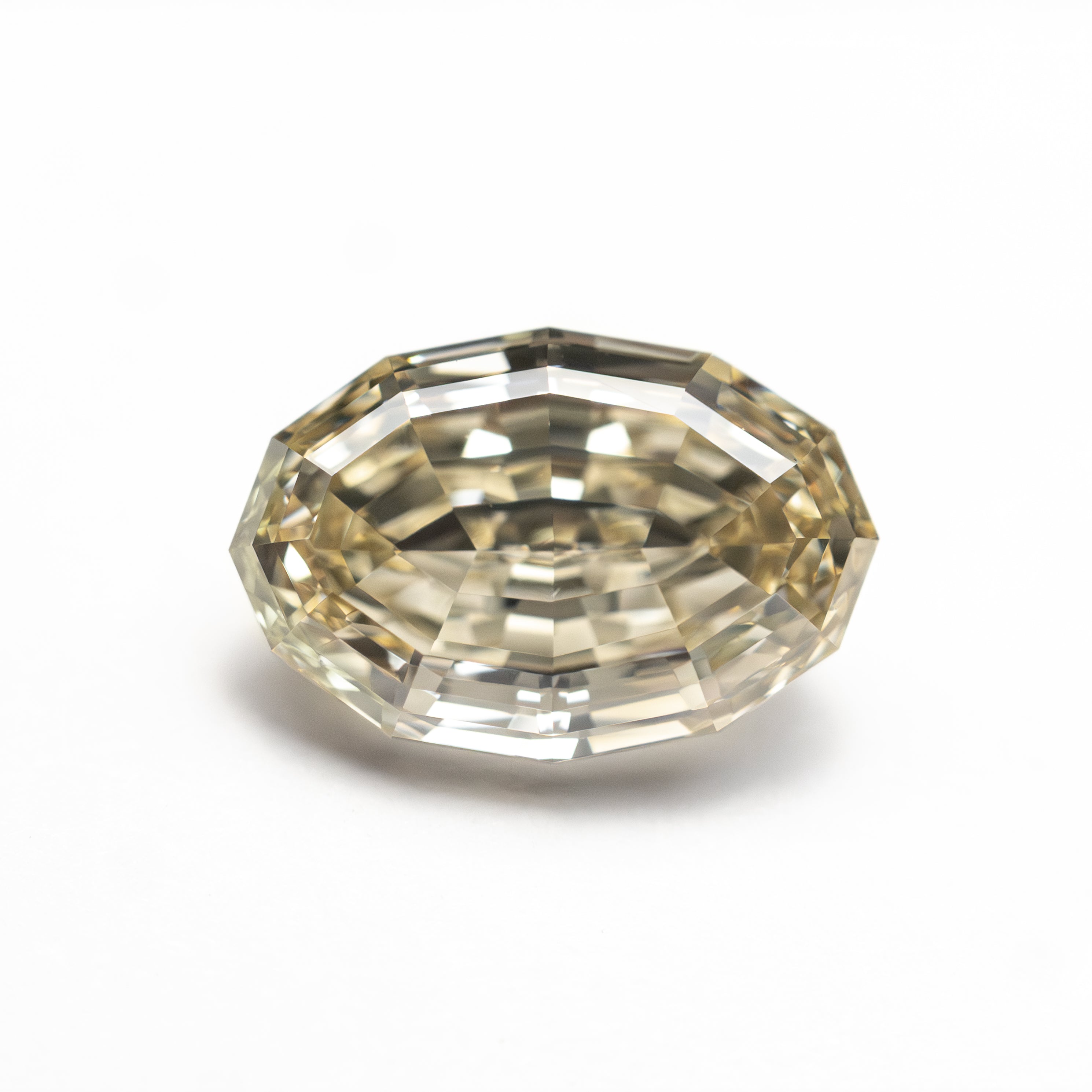 2.04ct 9.55x6.39x4.18mm VS2 C5 Geo Oval Step Cut ๐ฟ๐ฆ 27515-01