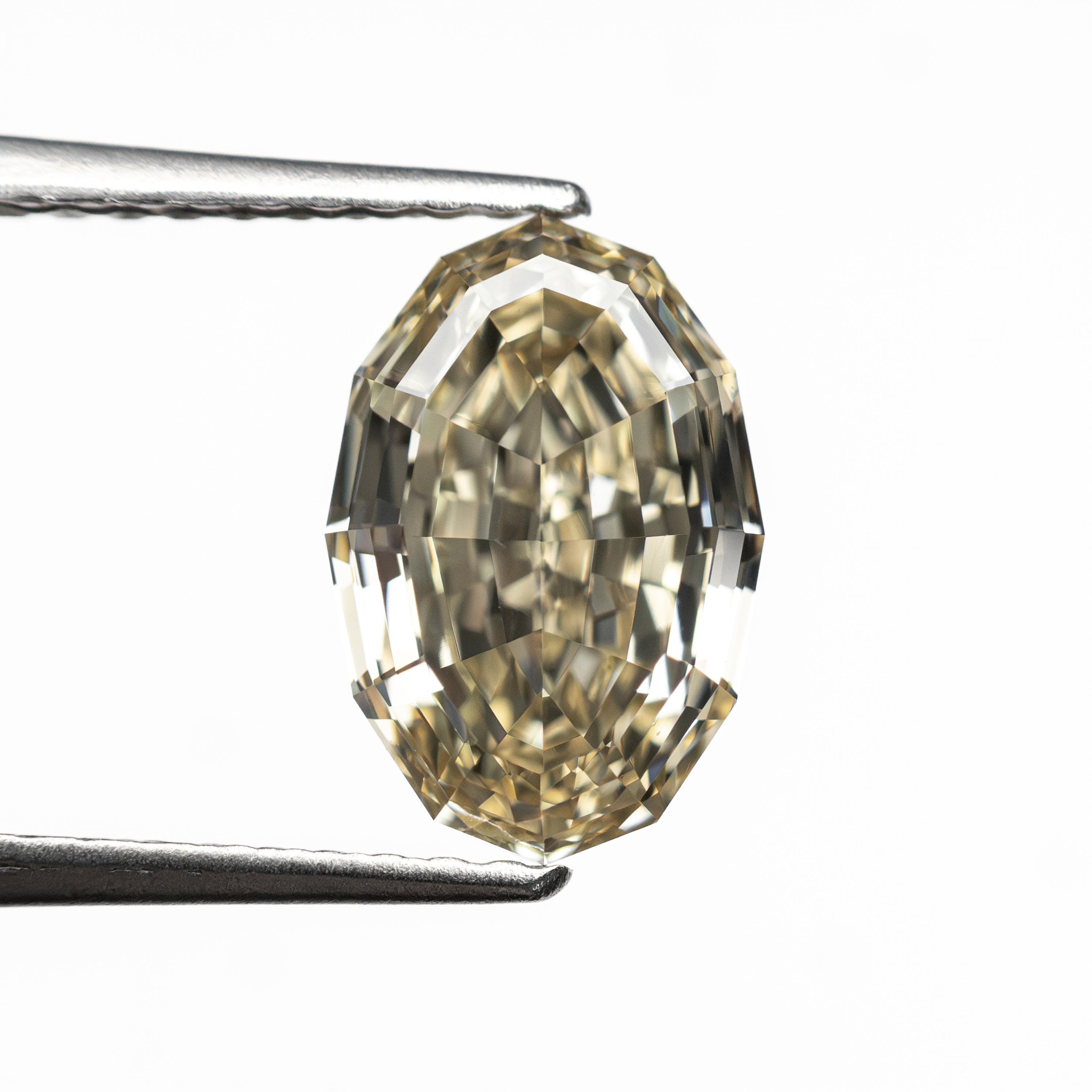 2.04ct 9.55x6.39x4.18mm VS2 C5 Geo Oval Step Cut ๐ฟ๐ฆ 27515-01