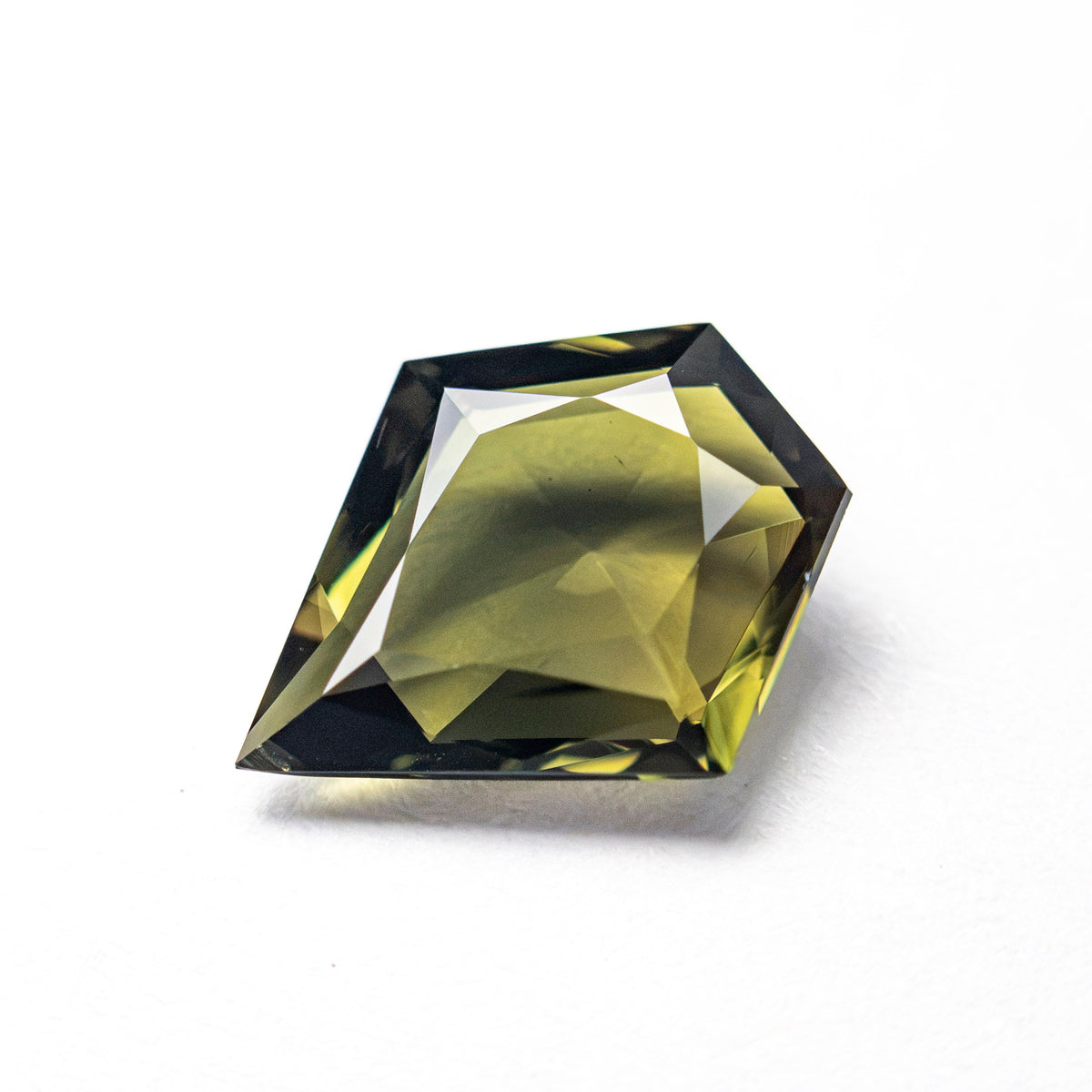 1.95ct 10.12x8.63x3.08mm Shield Step Cut Sapphire 28298-13