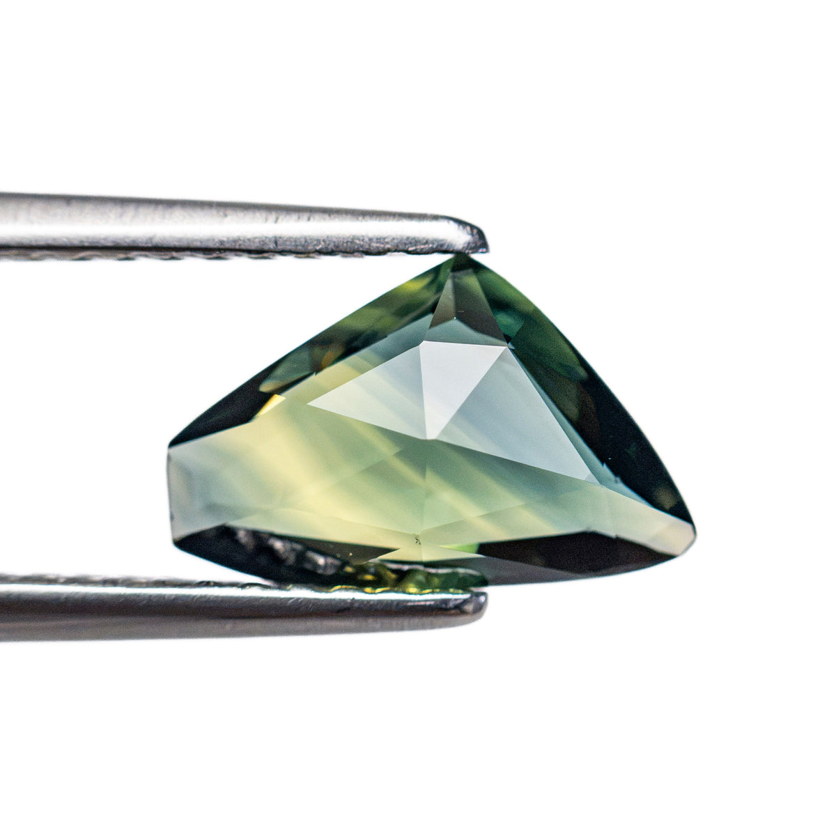 1.42ct 9.94x6.22x3.01mm Amorphous Rosecut Sapphire 28303-18