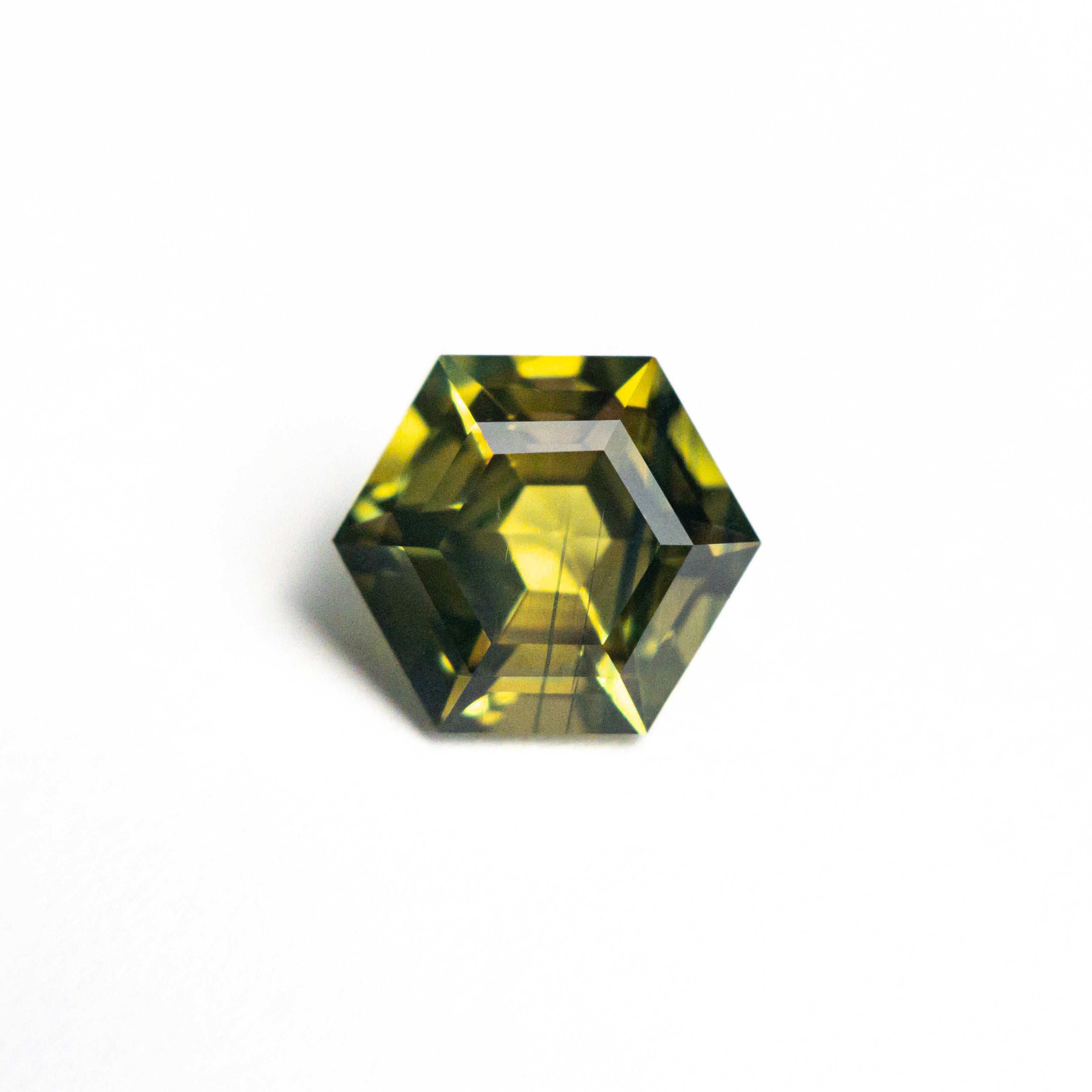 1.52ct 7.57x6.56x4.18mm Hexagon Step Cut Sapphire 25384-03
