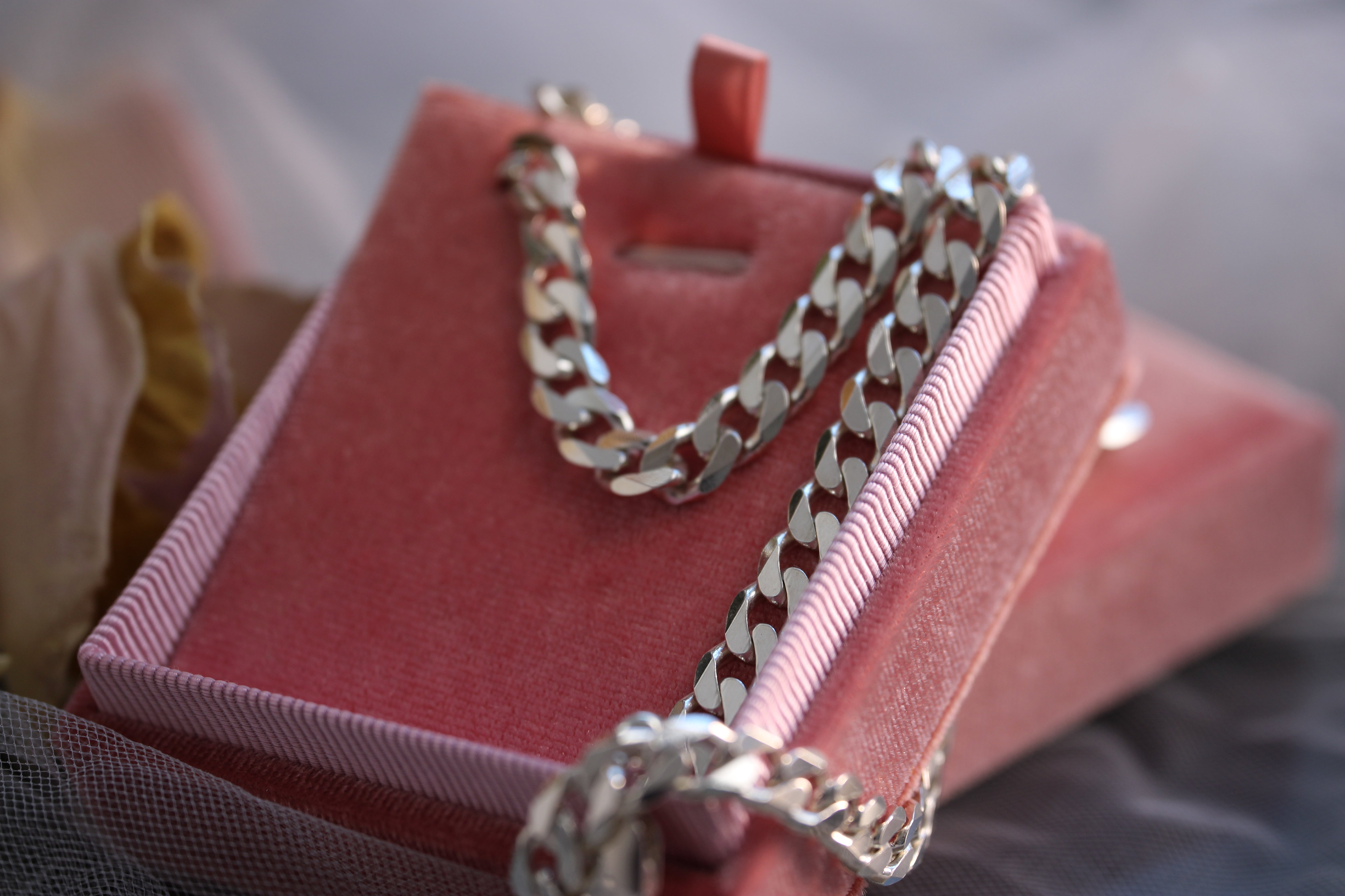 VINTAGE BIJOUX- Italian Sterling Silver Cuban Link Chain
