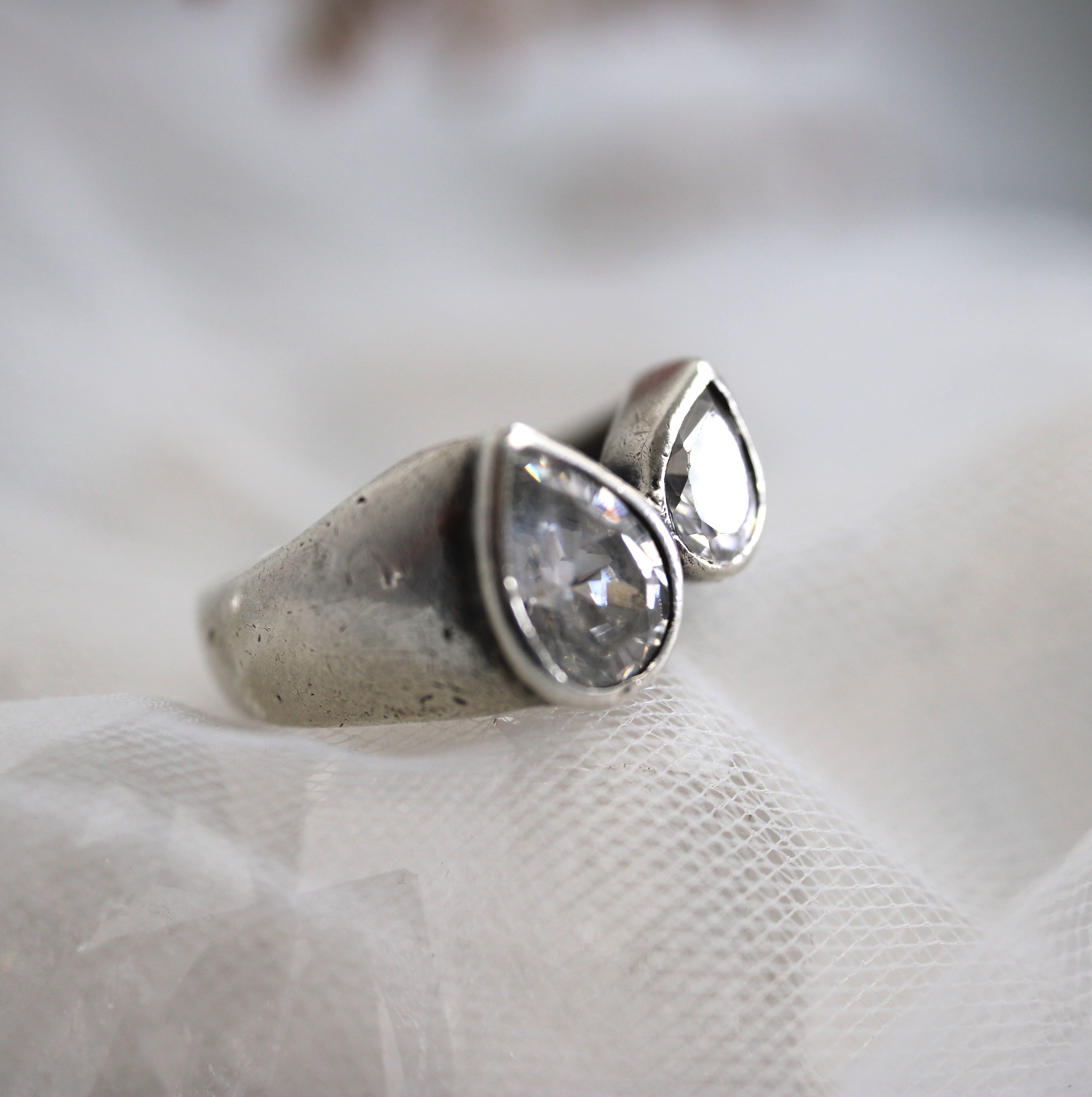 VINTAGE BIJOUX - Mid Century Toi Et Moi Ring