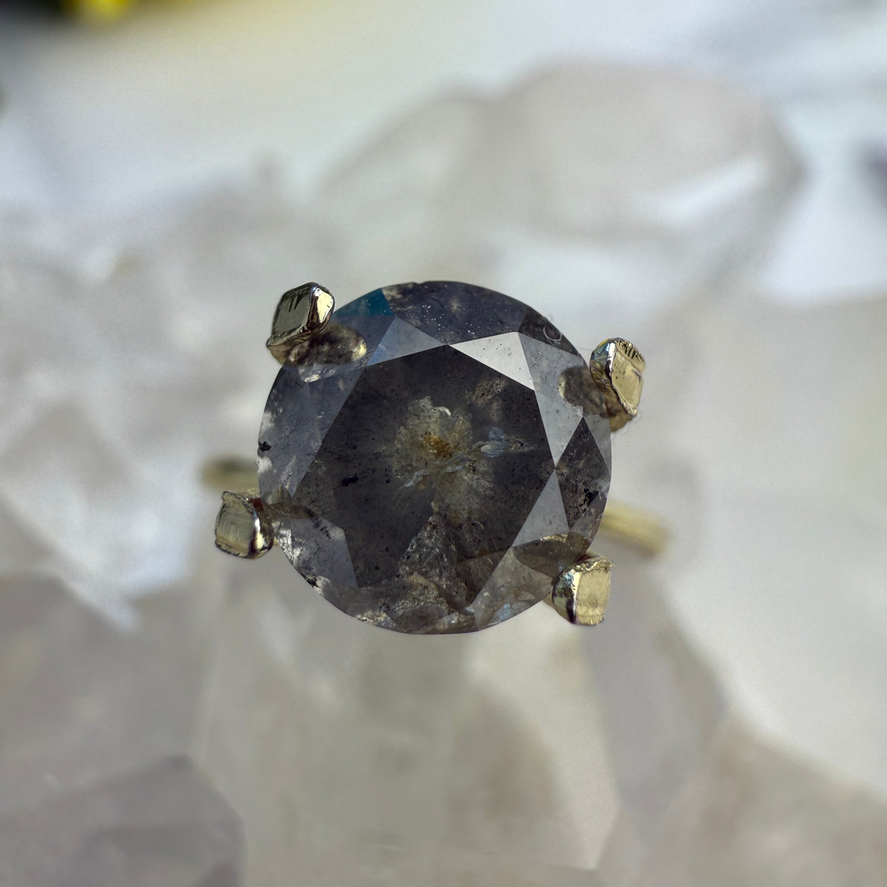 round salt and pepper diamond