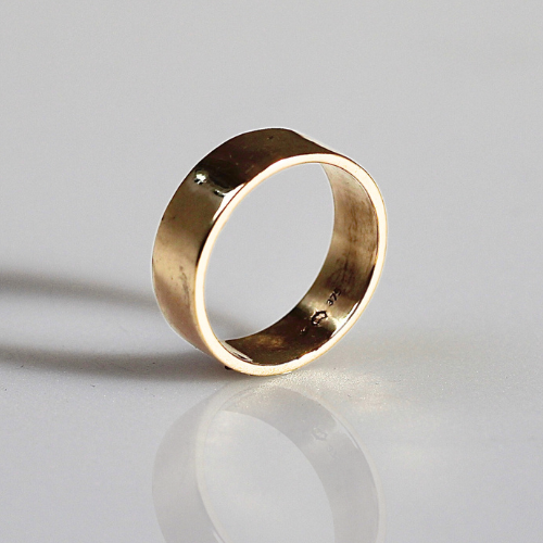 mens flat wedding band yellow gold