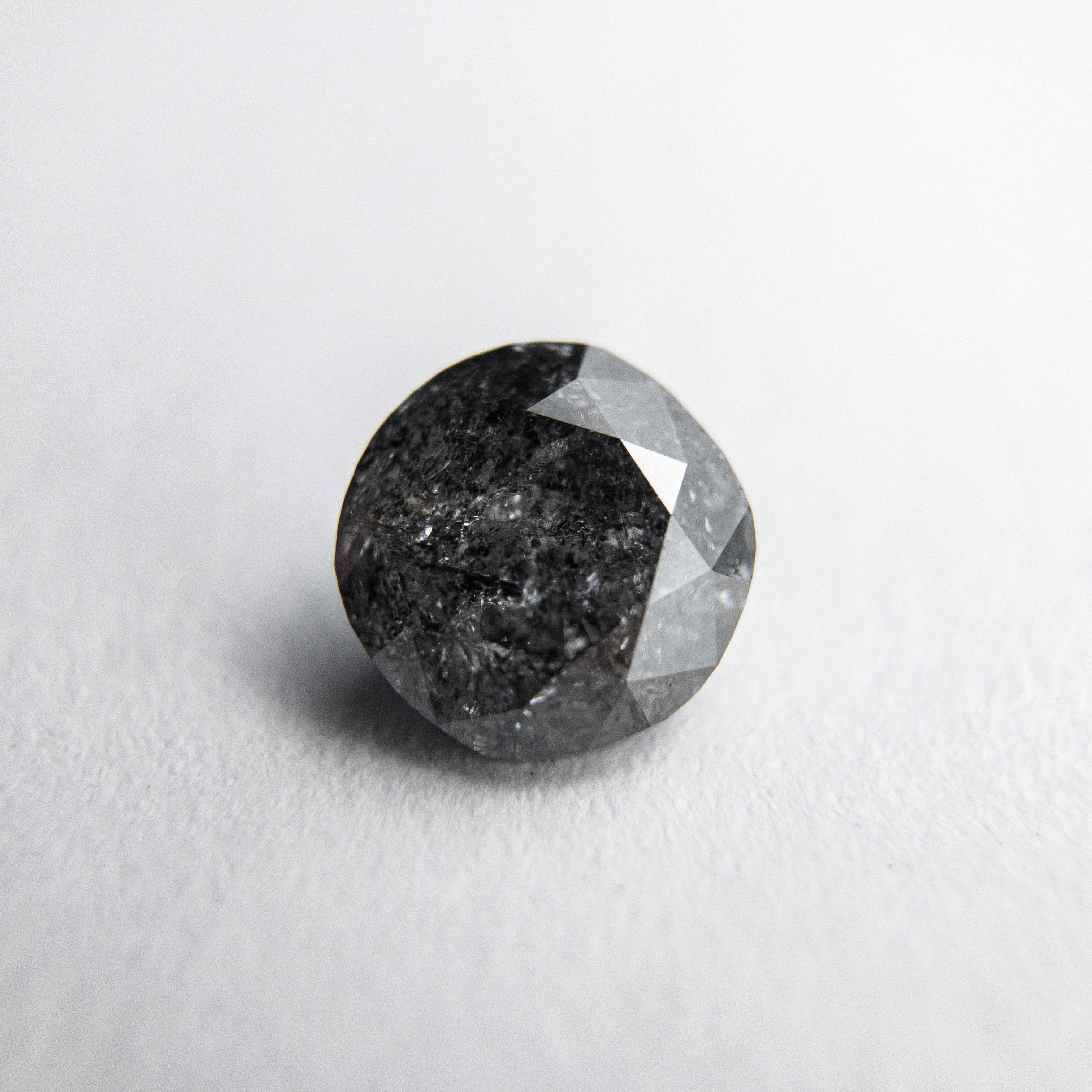 0.75ct 5.81x5.63x3.14mm Round Brilliant 18028-02