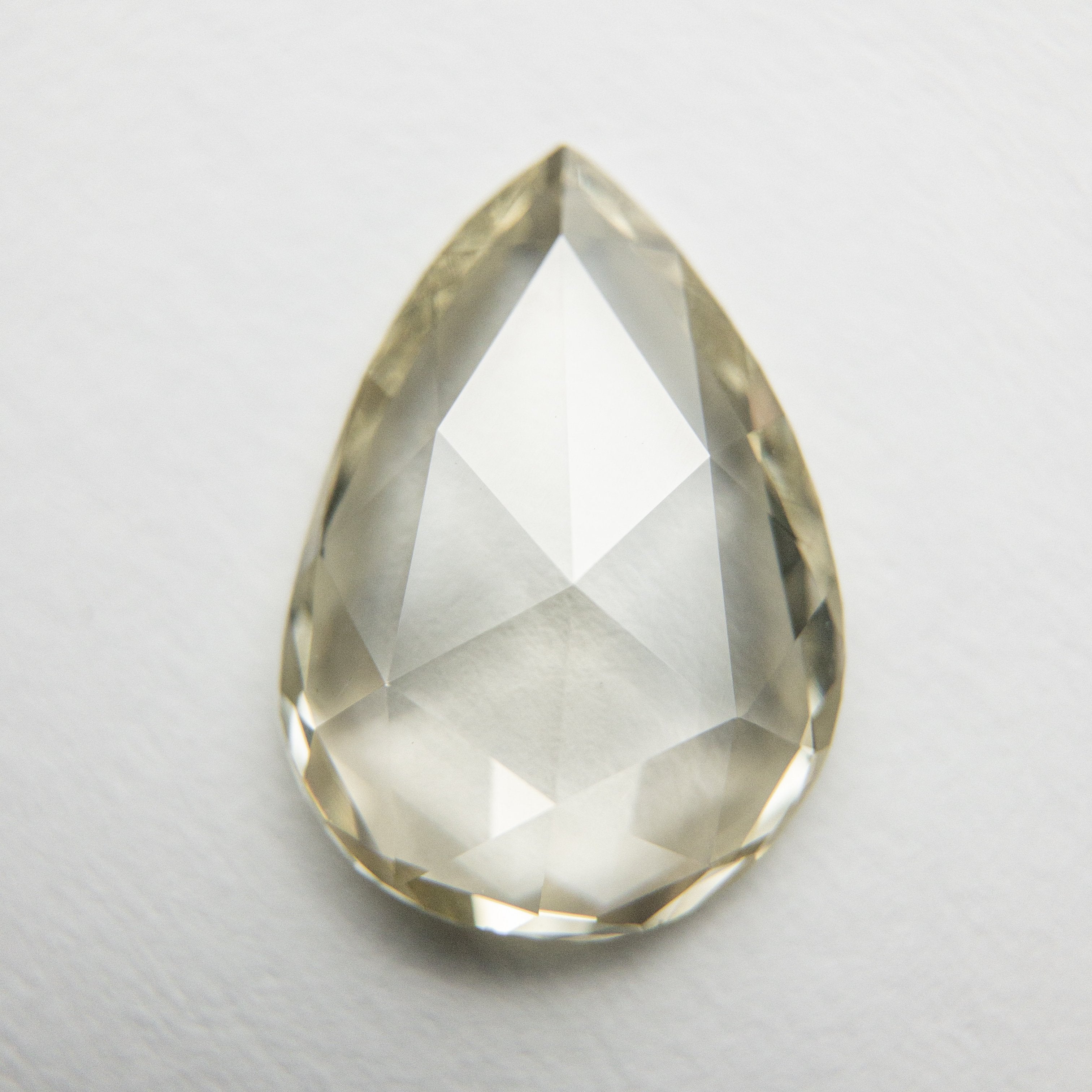 2.04ct 11.89x8.42x2.58mm VS2 Champagne Pear Rosecut 18072-01 hold D1583