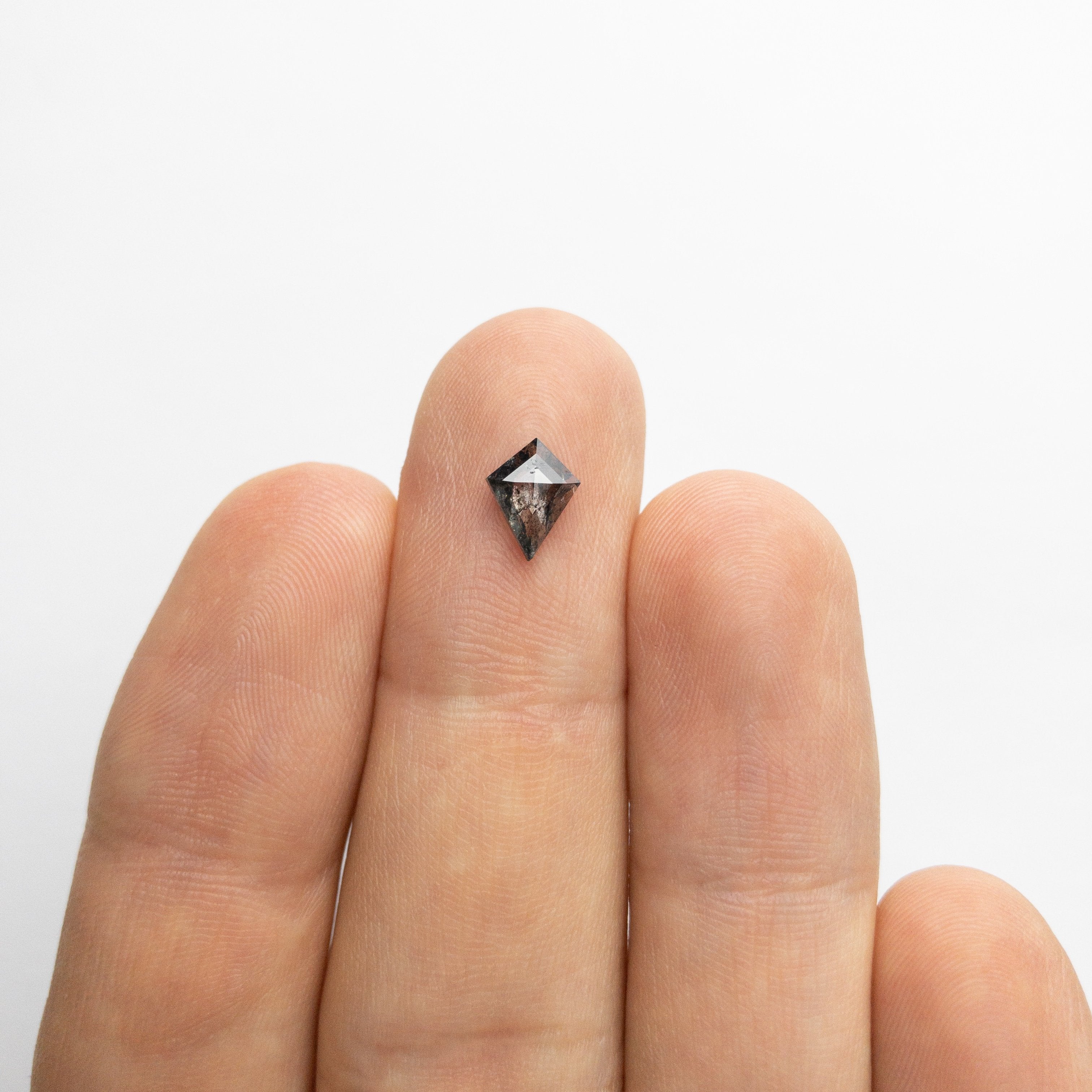 0.75ct 8.10x6.23x2.36mm KIte Rosecut 18087-04