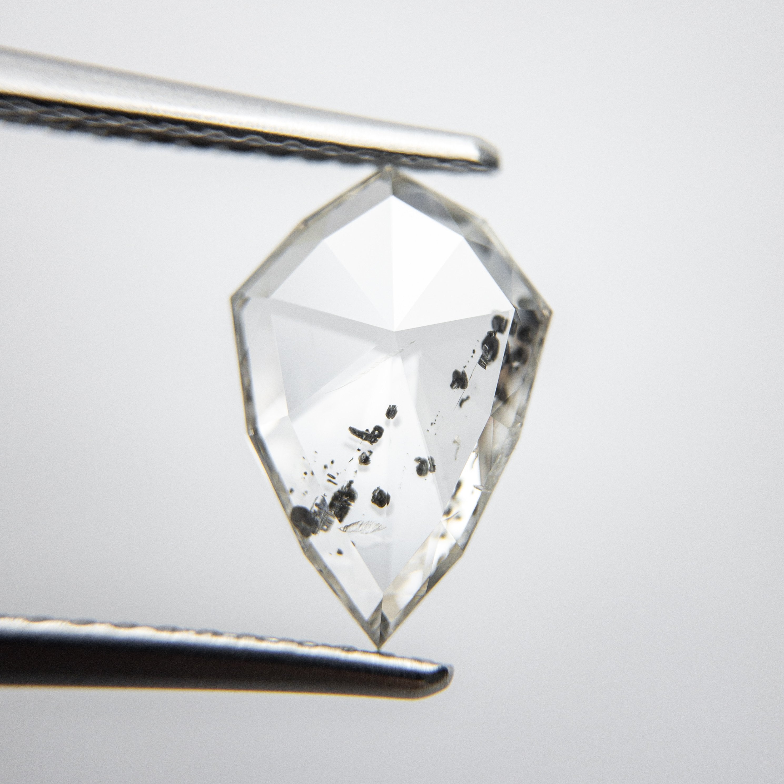 1.36ct 11.16x7.63x2.13mm Kite Rosecut 18117-10 hold d799