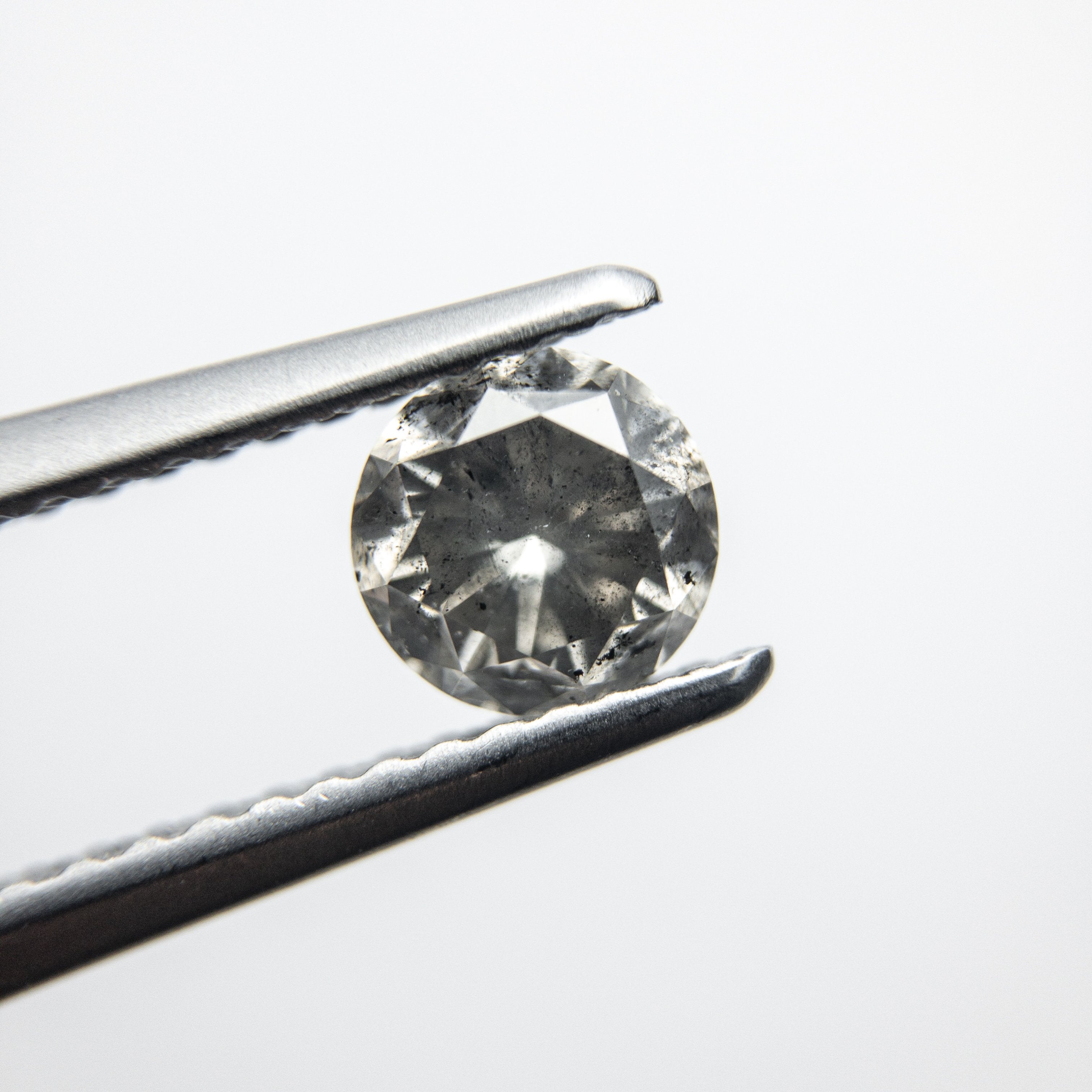 0.70ct 5.41x5.38x3.50mm Round Brilliant 18118-07
