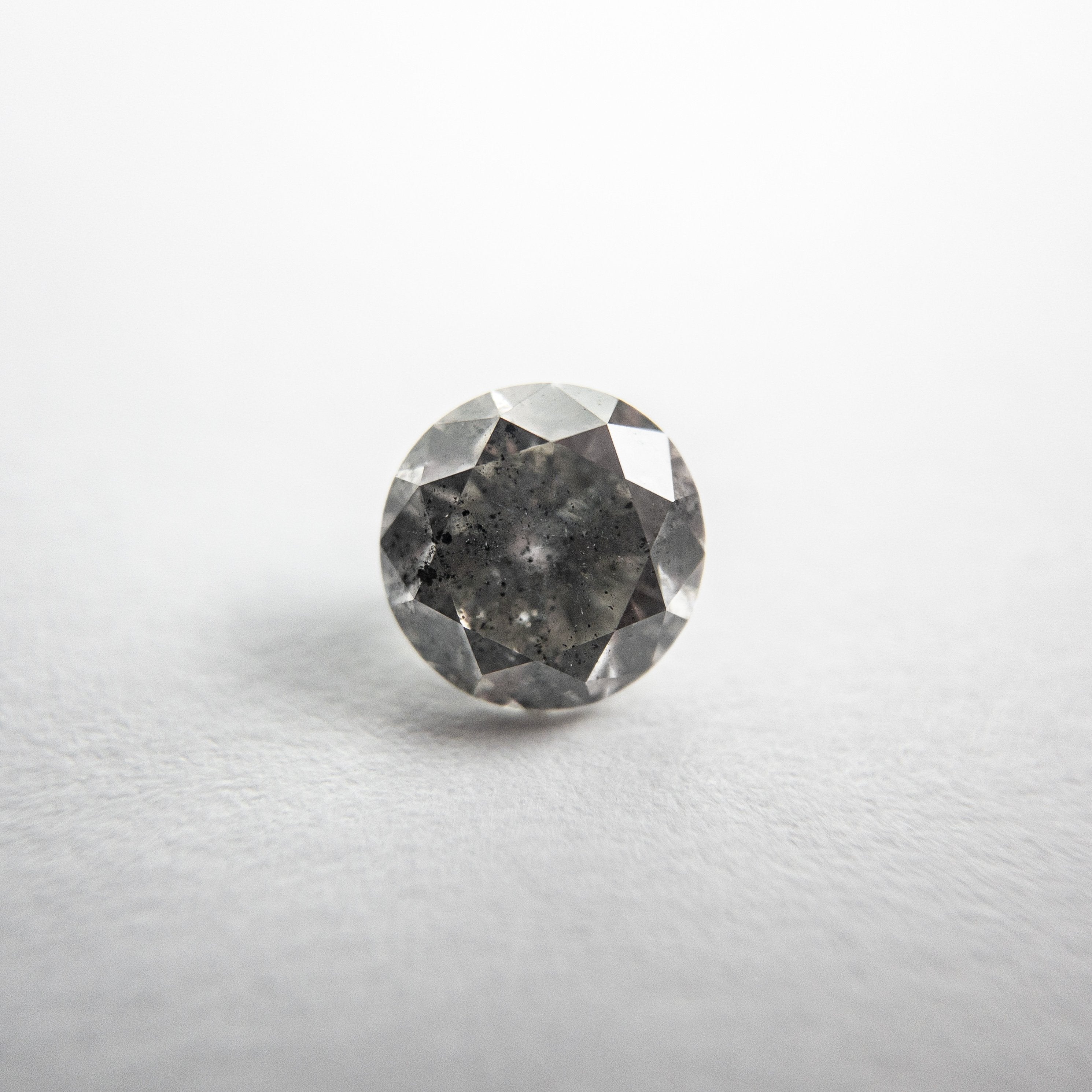 0.71ct 5.55x5.47x3.48mm Round Brilliant 18118-26