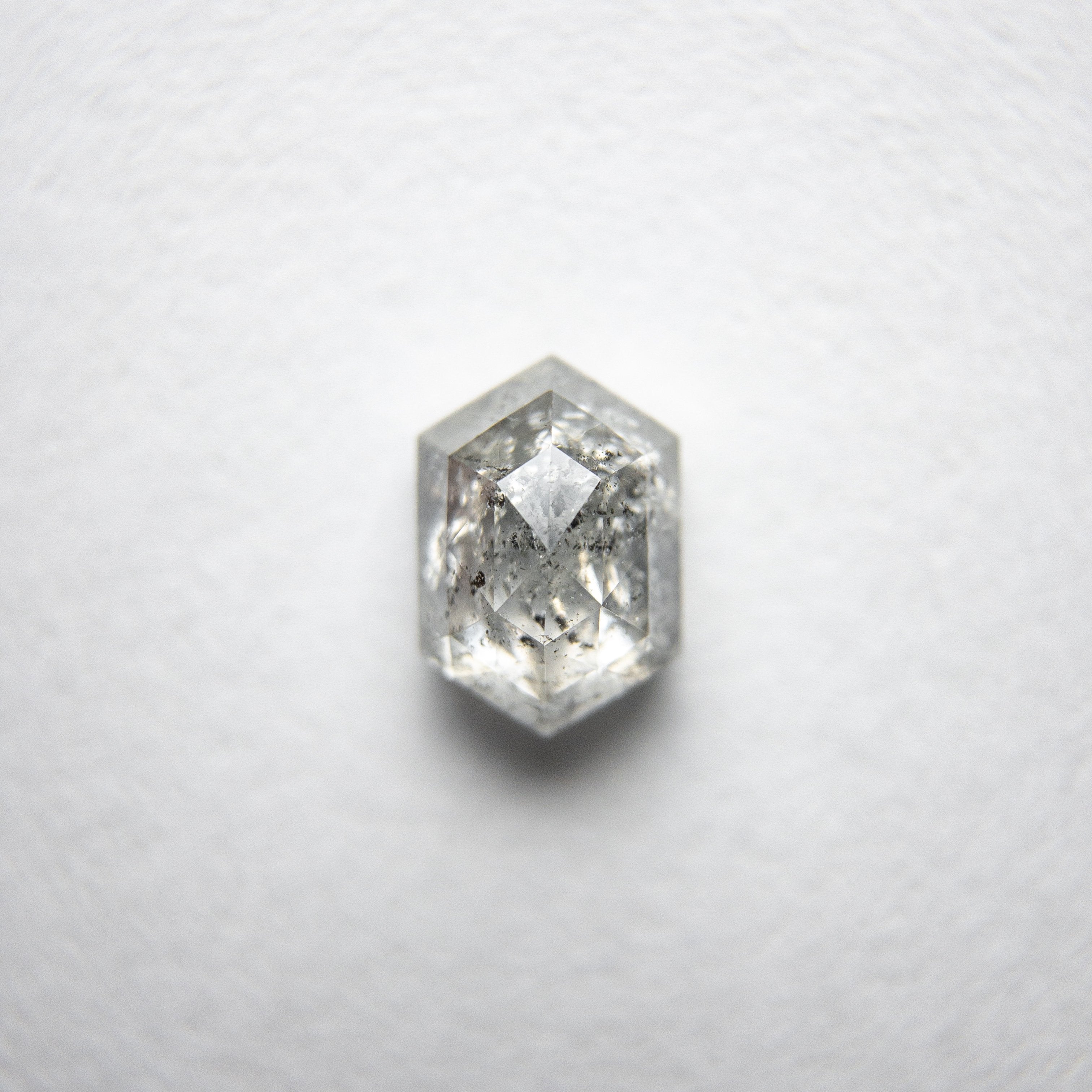 0.95ct 6.62x4.58x3.33mm Hexagon Rosecut 18134-11 hold D1025
