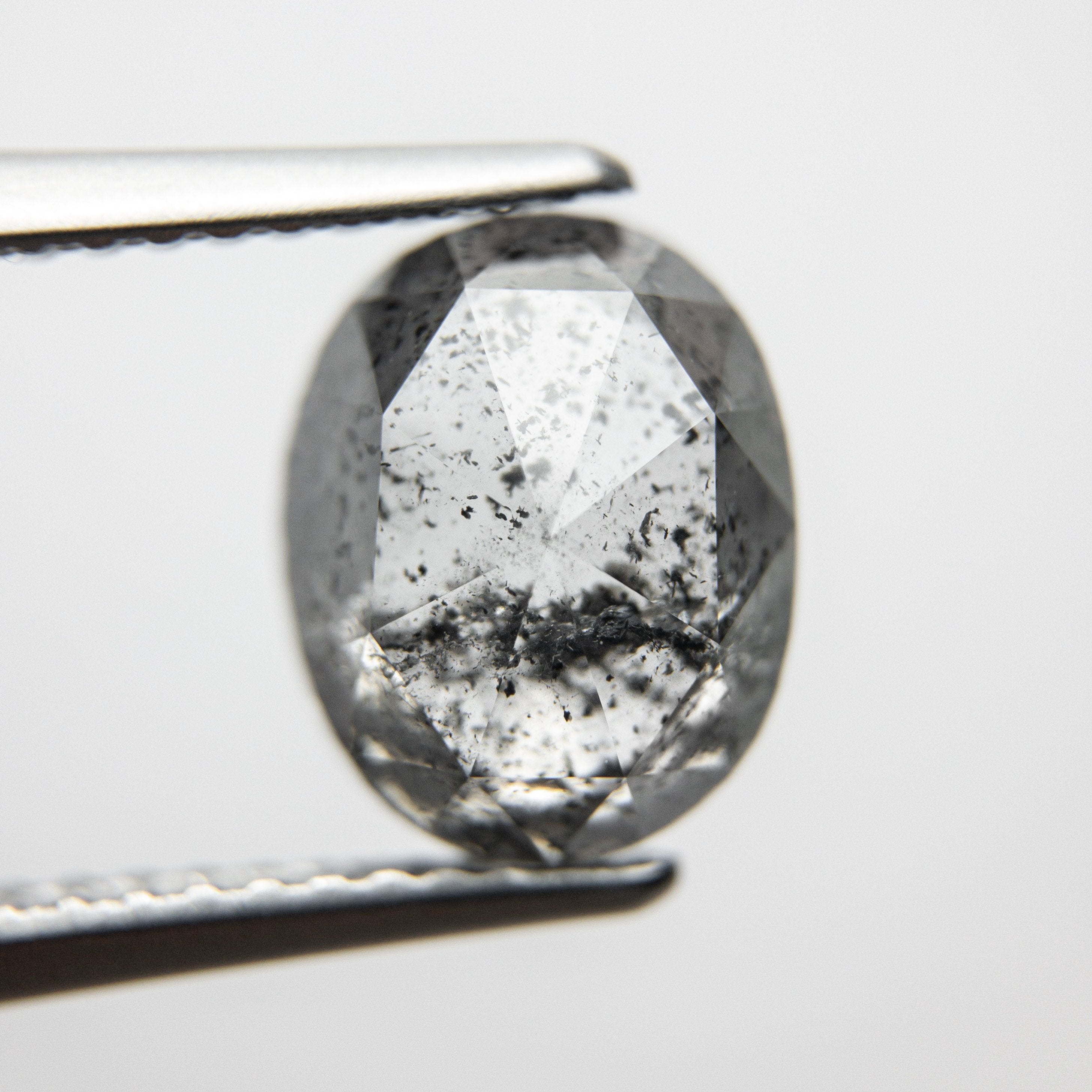 3.52ct 9.68x7.75x5.02mm Oval Double Cut 18143-01 hold D1067