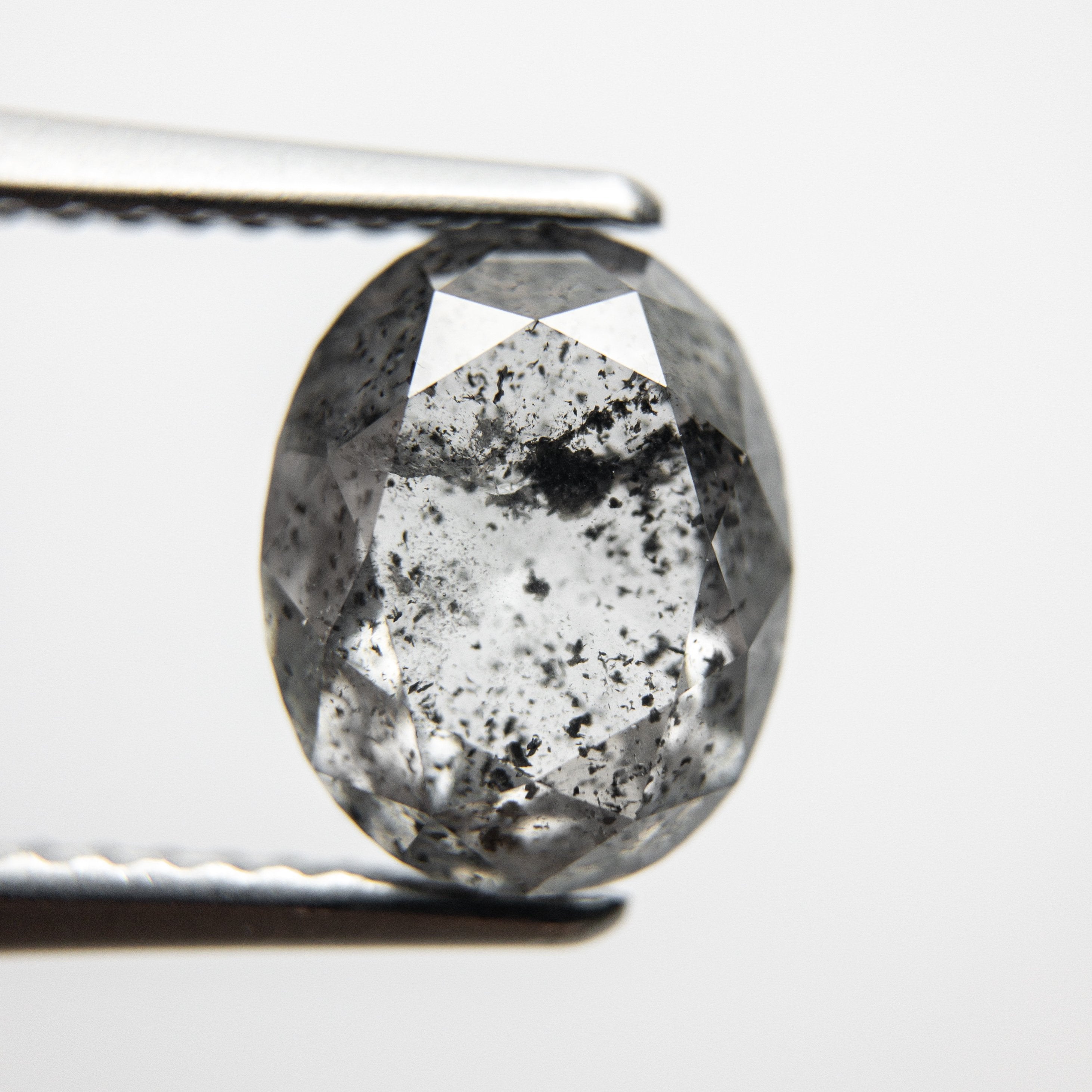 3.52ct 9.68x7.75x5.02mm Oval Double Cut 18143-01 hold D1067