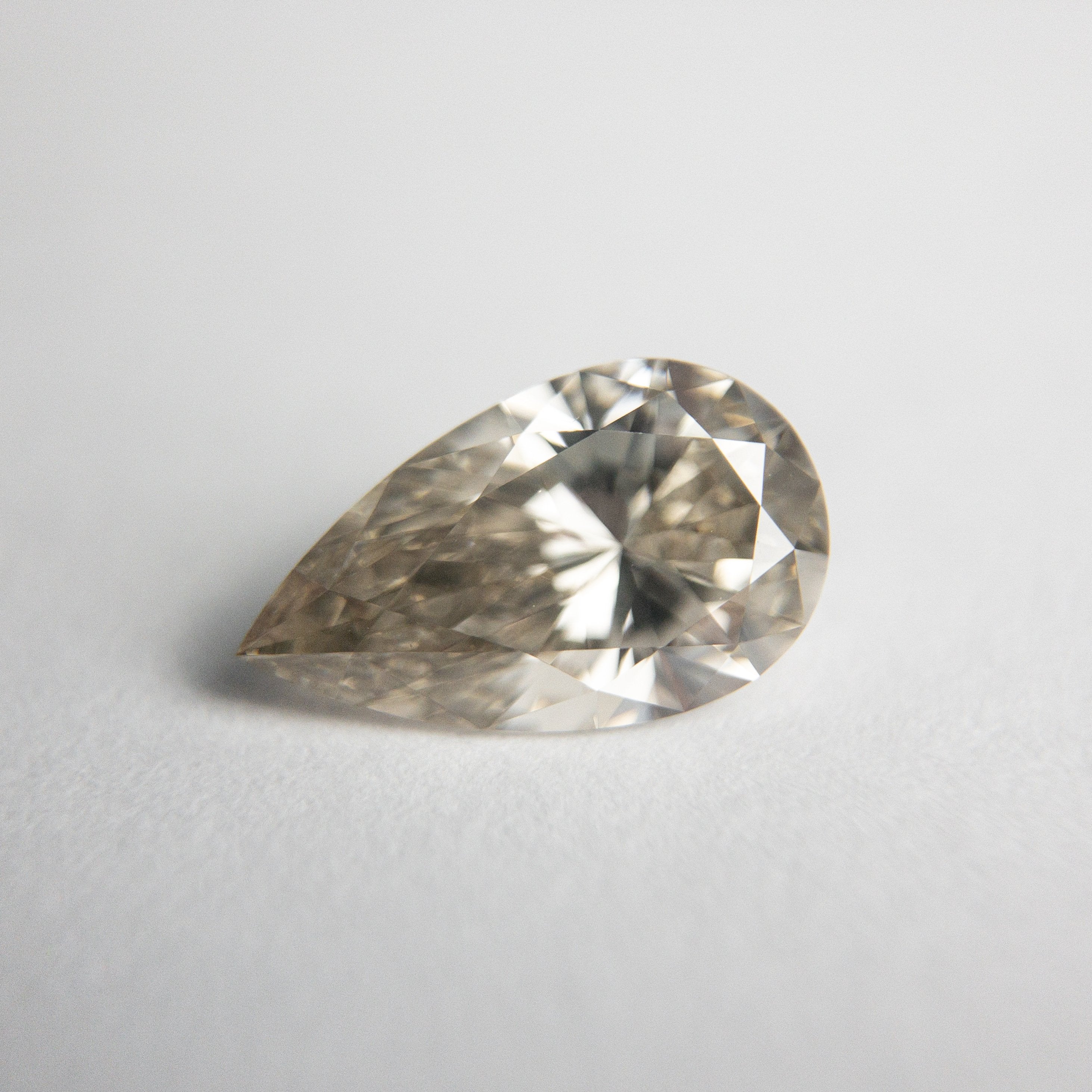 1.01ct 9.24x5.51x3.42mm Champagne Pear Brilliant 18145-01