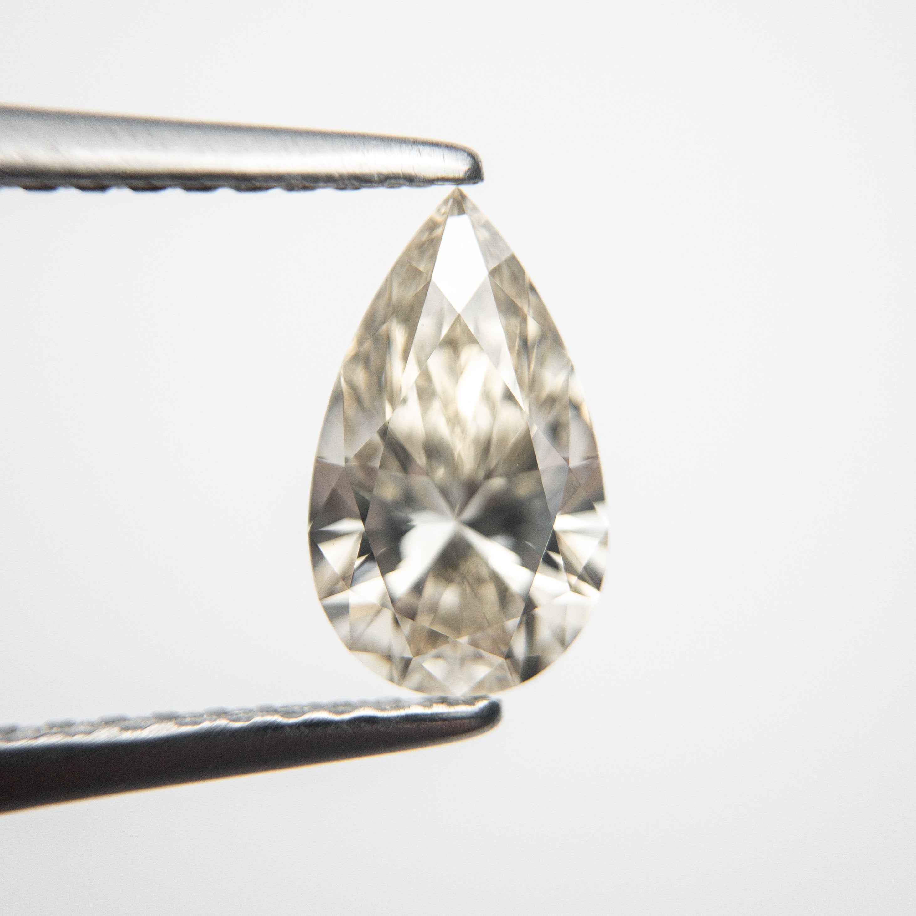 1.01ct 9.24x5.51x3.42mm Champagne Pear Brilliant 18145-01