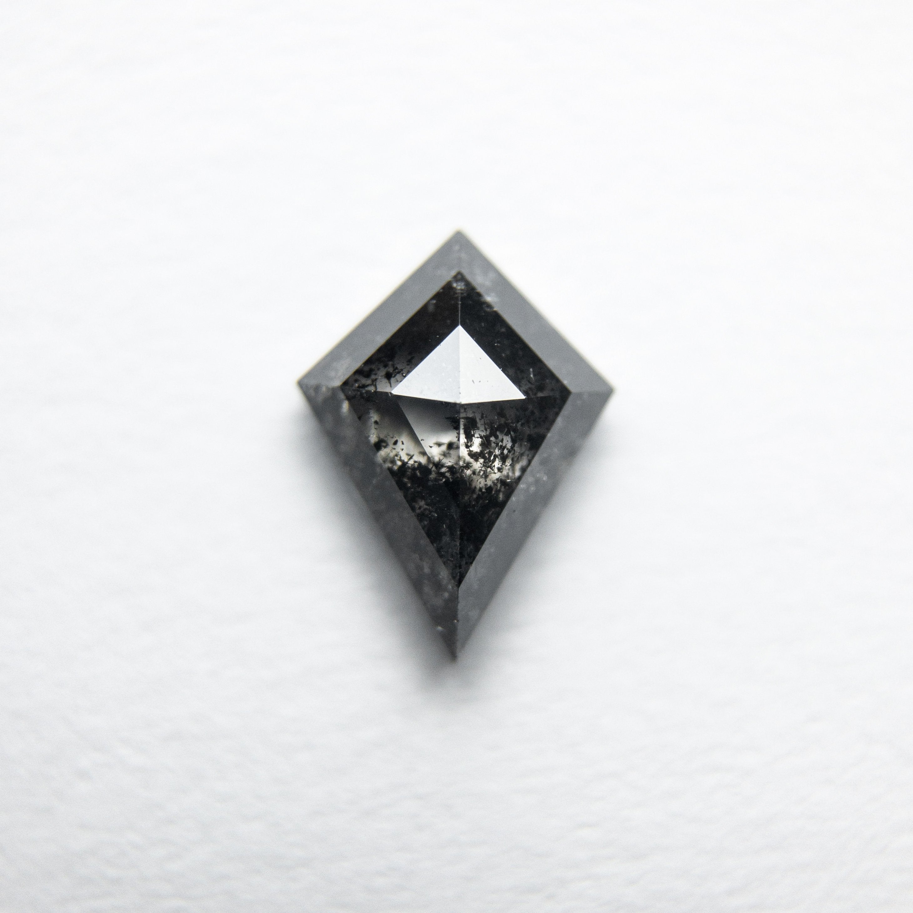 0.63ct 7.51x5.59x2.54mm Kite Rosecut 18167-17 HOLD D901