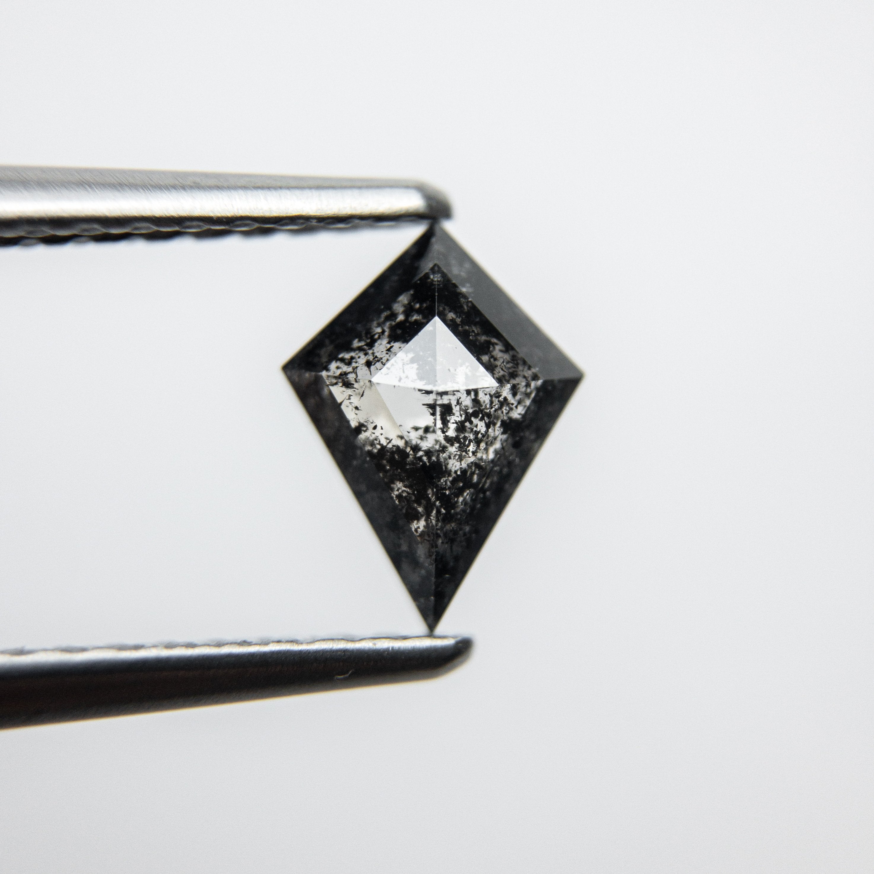 0.63ct 7.51x5.59x2.54mm Kite Rosecut 18167-17 HOLD D901