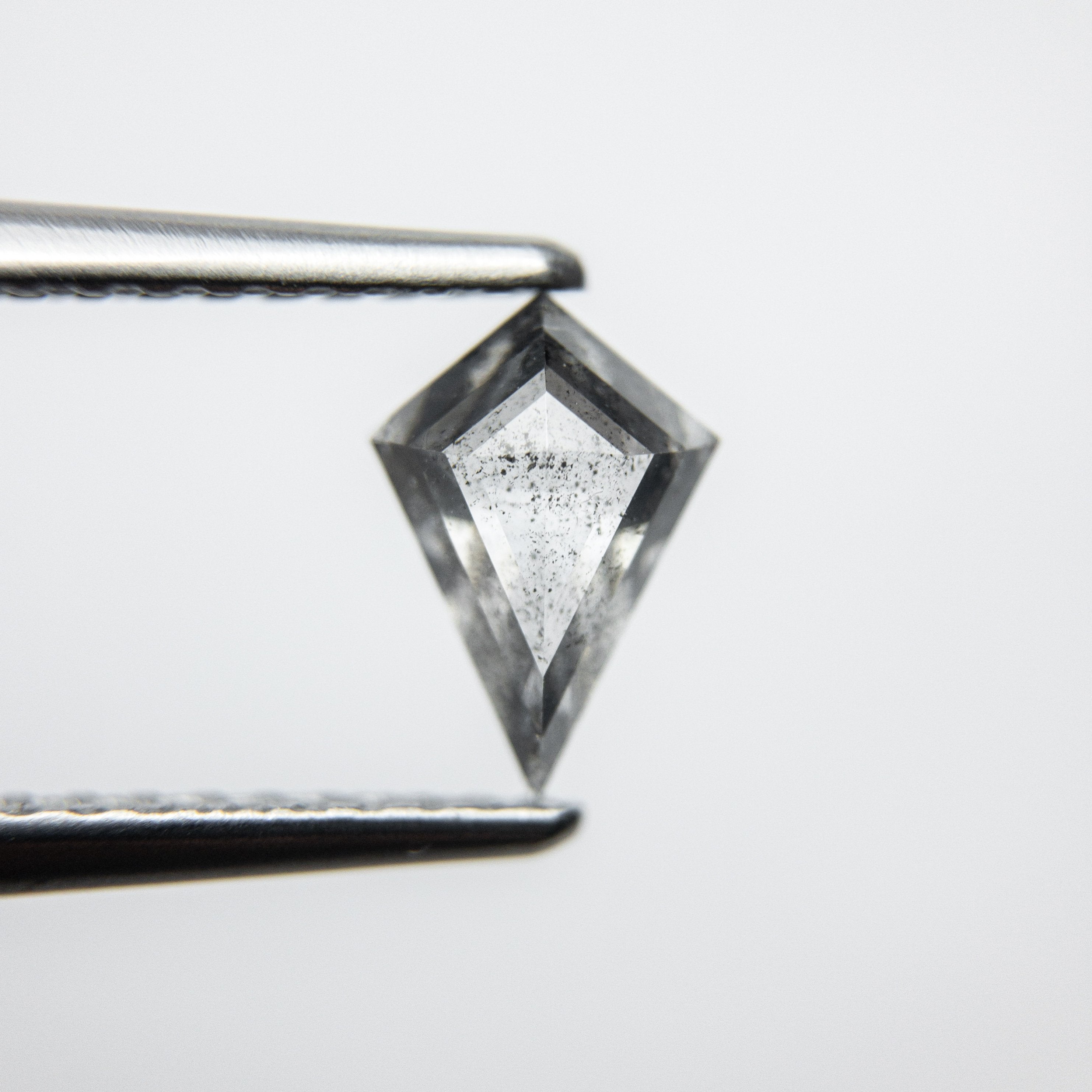 0.64ct 7.49x5.18x2.76mm Kite Rosecut 18167-18