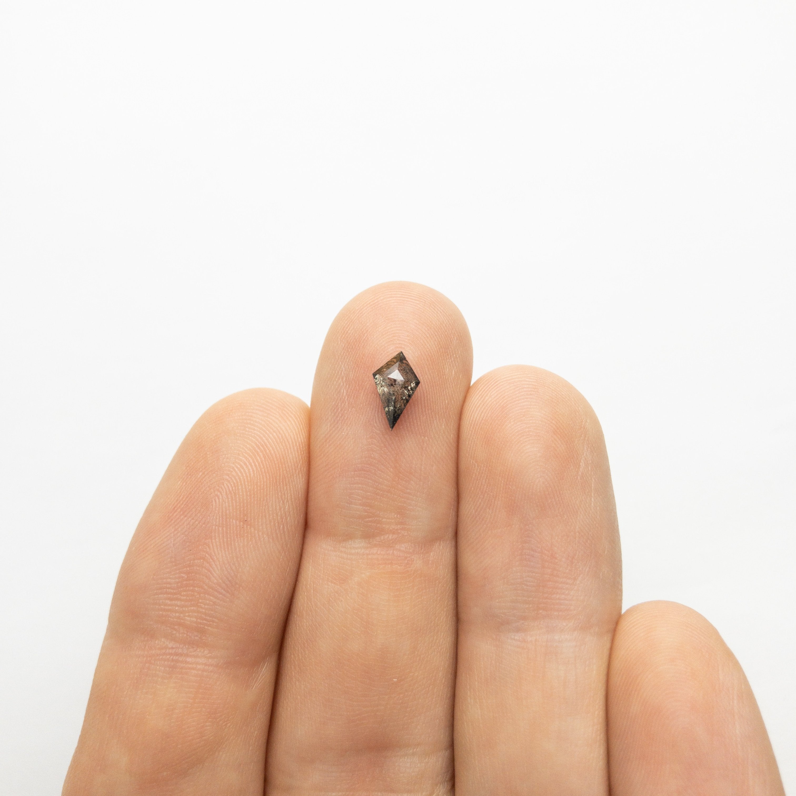 0.60ct 8.01x5.88x2.12mm Kite Rosecut 18167-11
