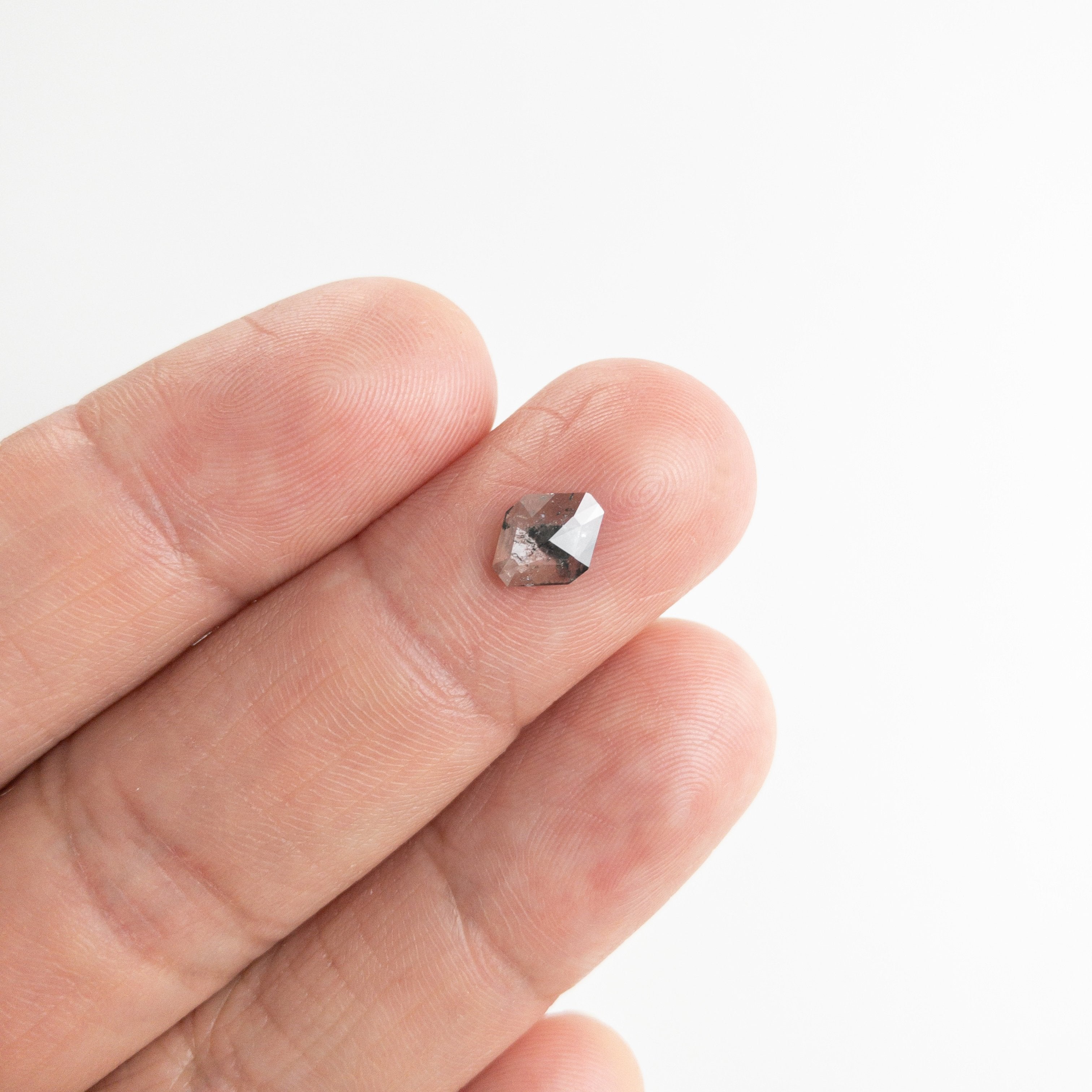 0.79ct 7.90x6.24x2.00mm Geometric Rosecut 18167-39