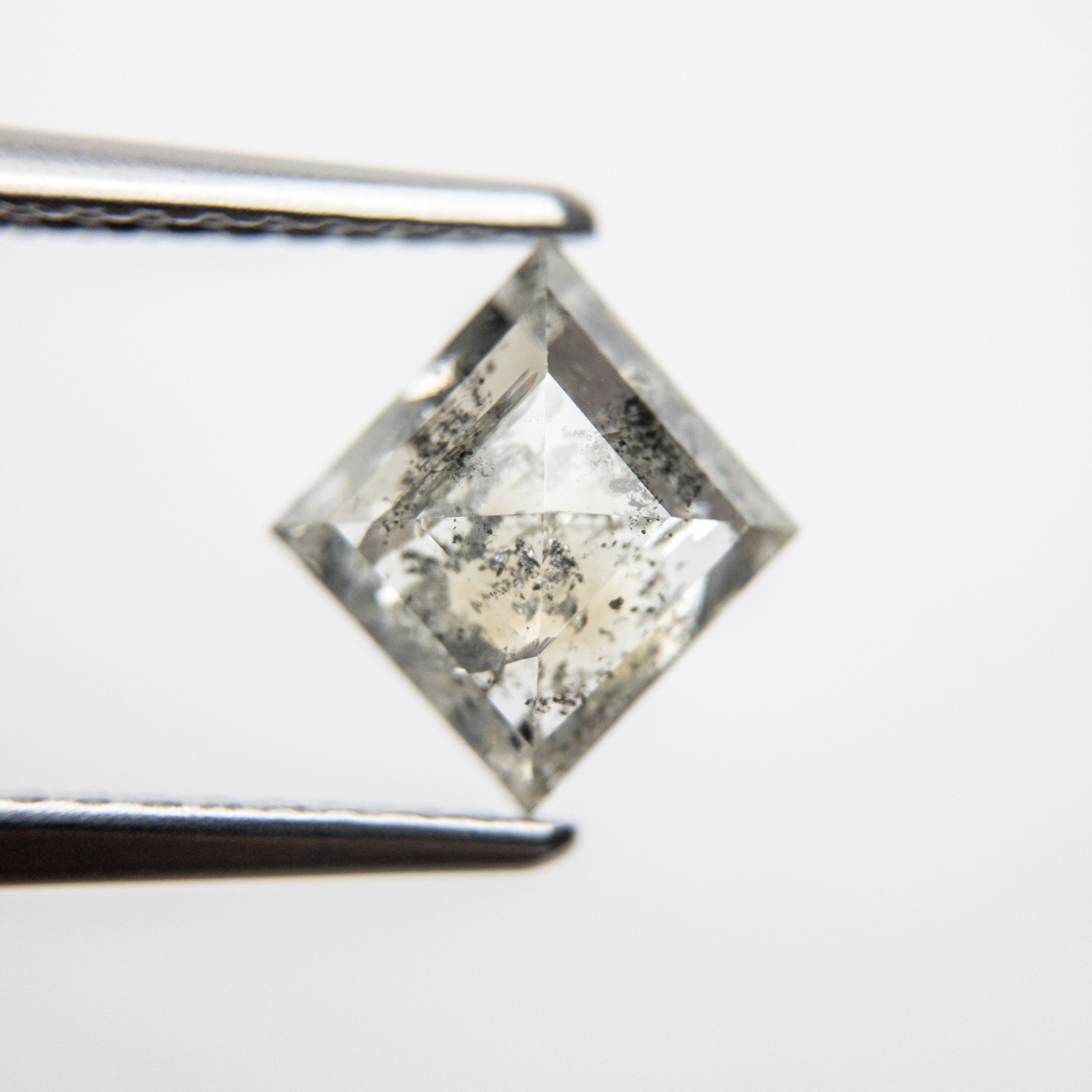 1.30ct 8.79x8.12x3.33mm Kite Rosecut 18178-04 hold d709