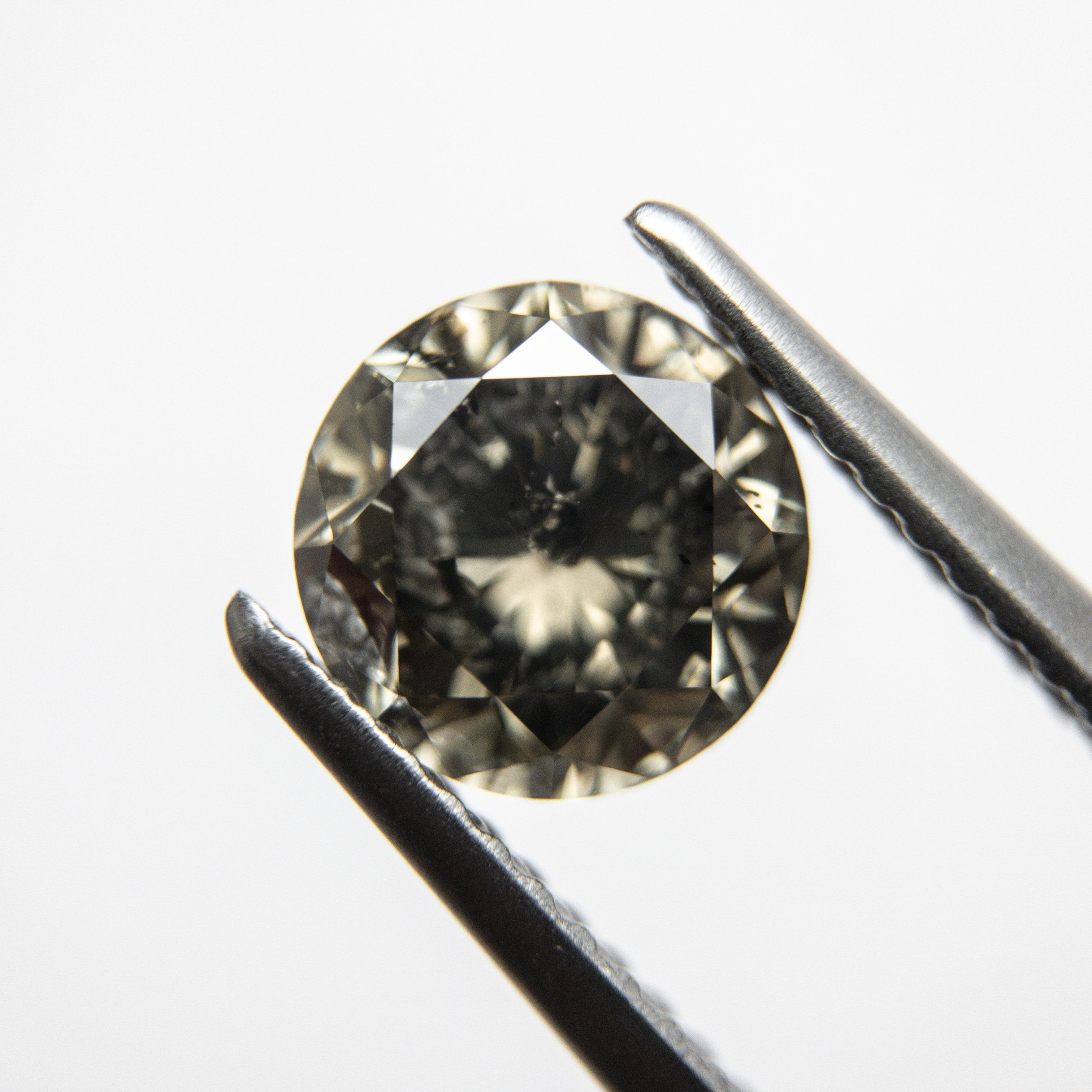 1.68ct 7.39x7.35x4.74mm Round Brilliant 18192-01