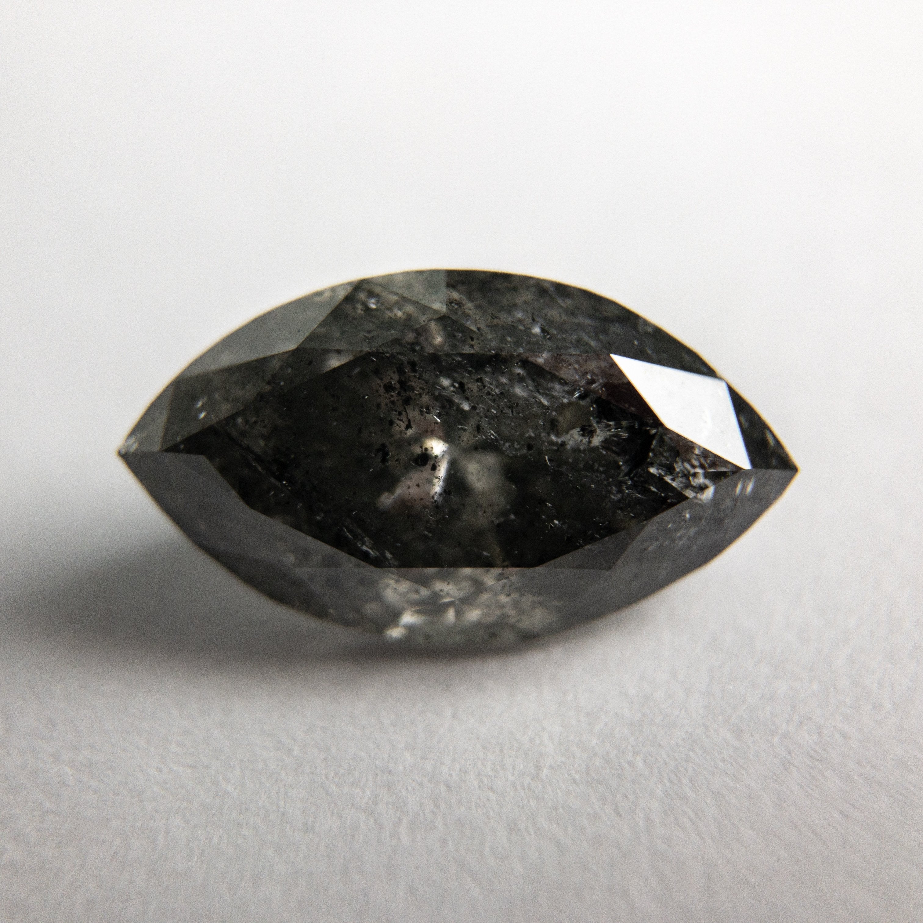 2.30ct 11.67x6.63x4.84mm Marquise Brilliant 18199-01 hold d889