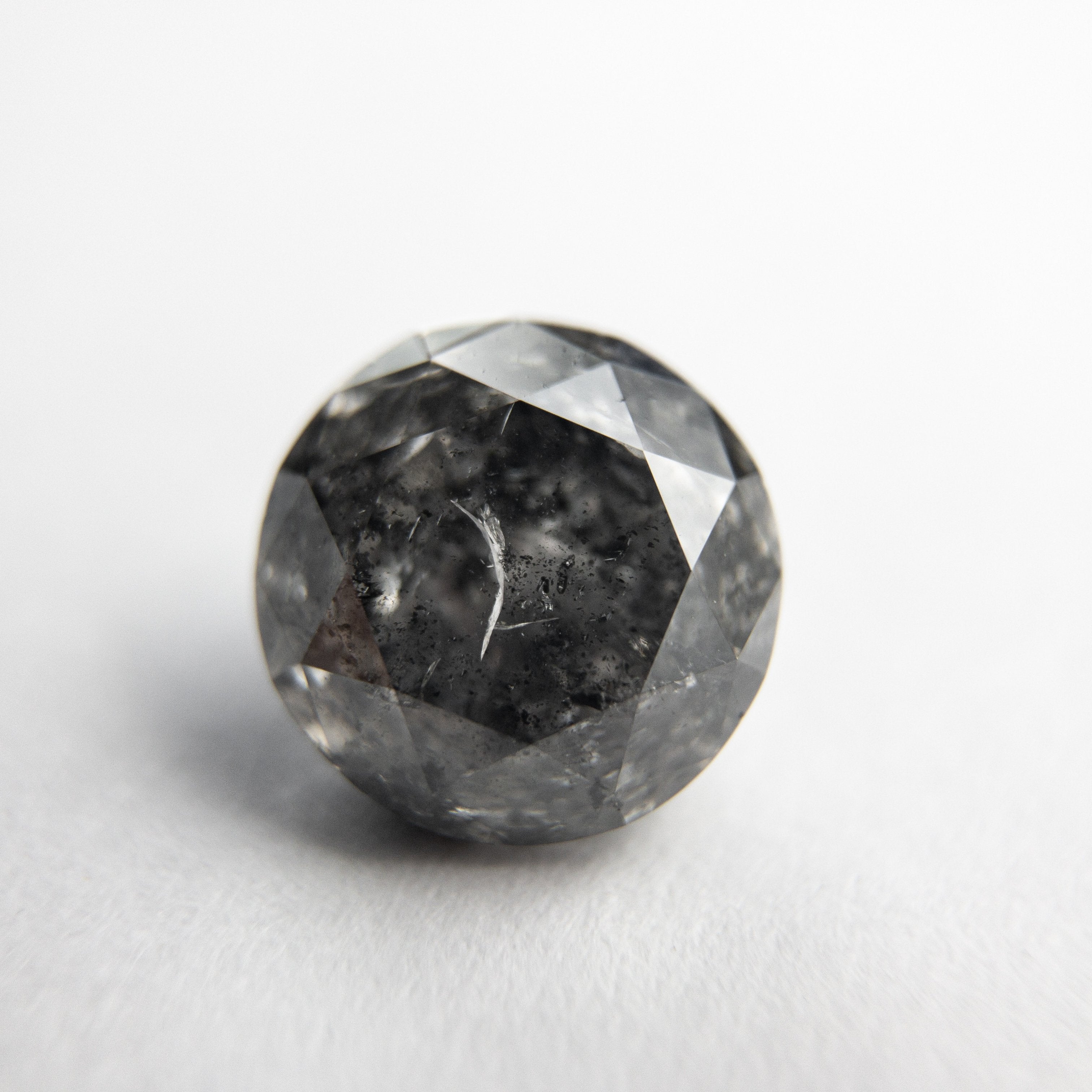 2.03ct 7.49x7.38x5.26mm Round Brilliant 18216-01 hold D1006