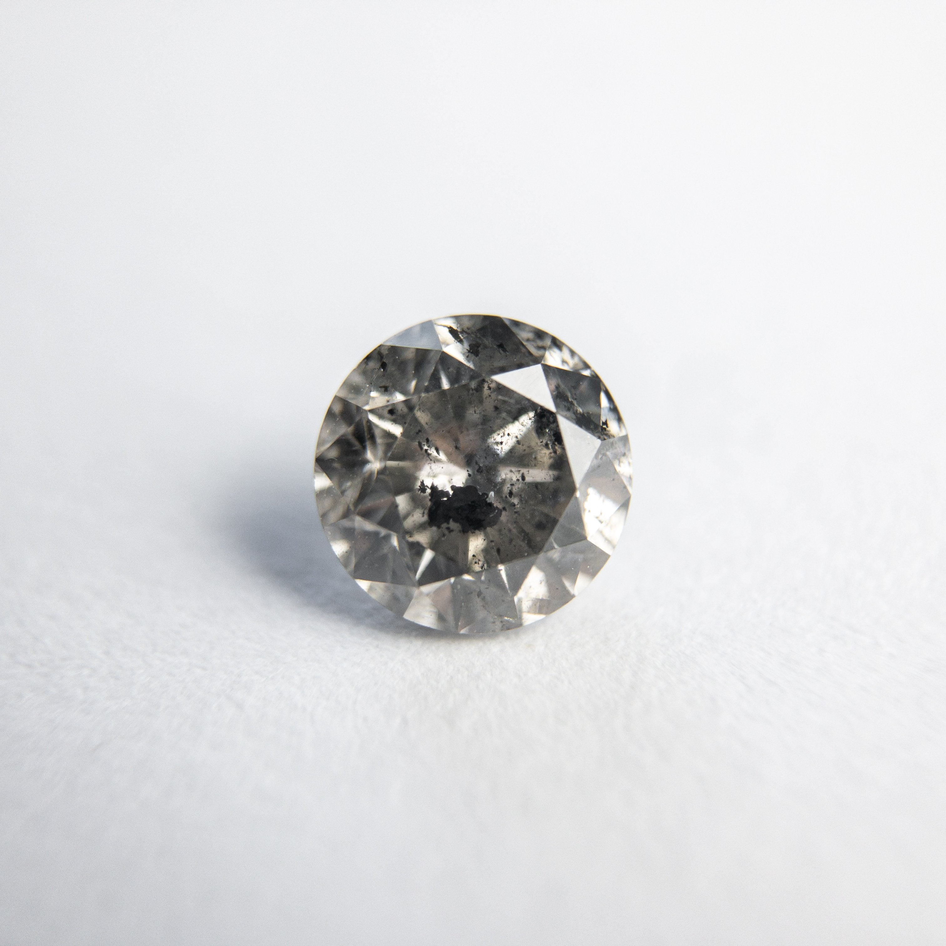 0.76ct 5.54x5.53x3.66mm Round Briilliant 18217-01