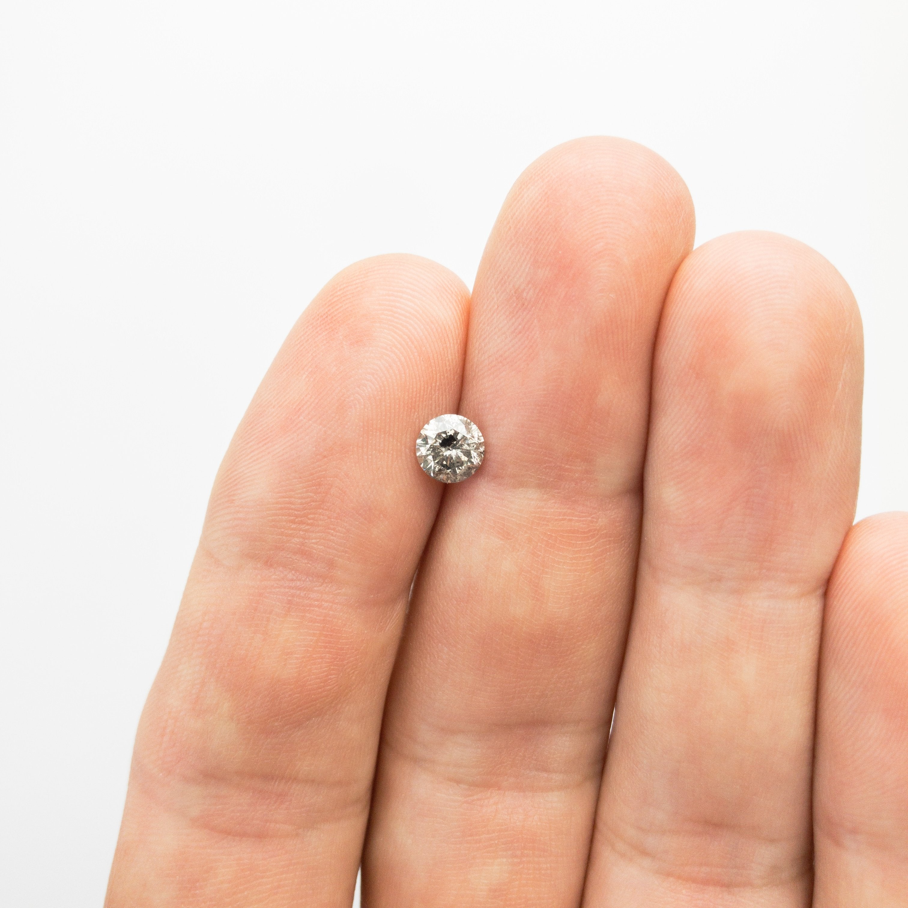 0.76ct 5.54x5.53x3.66mm Round Briilliant 18217-01