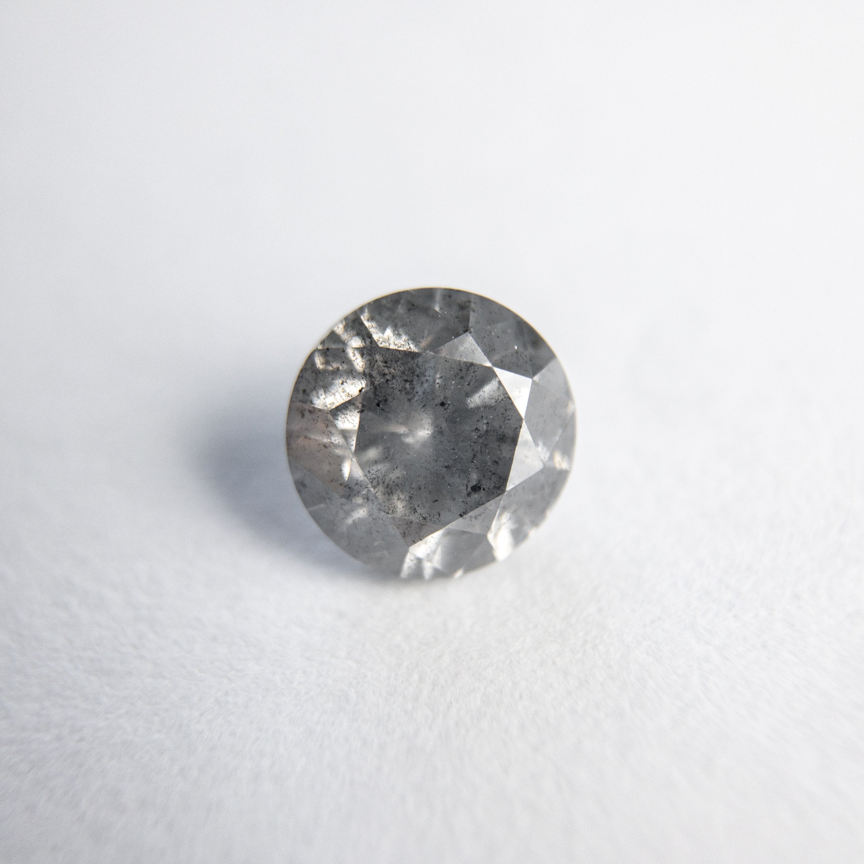 0.69ct 5.44x5.41x3.39mm Round Brilliant 18217-02