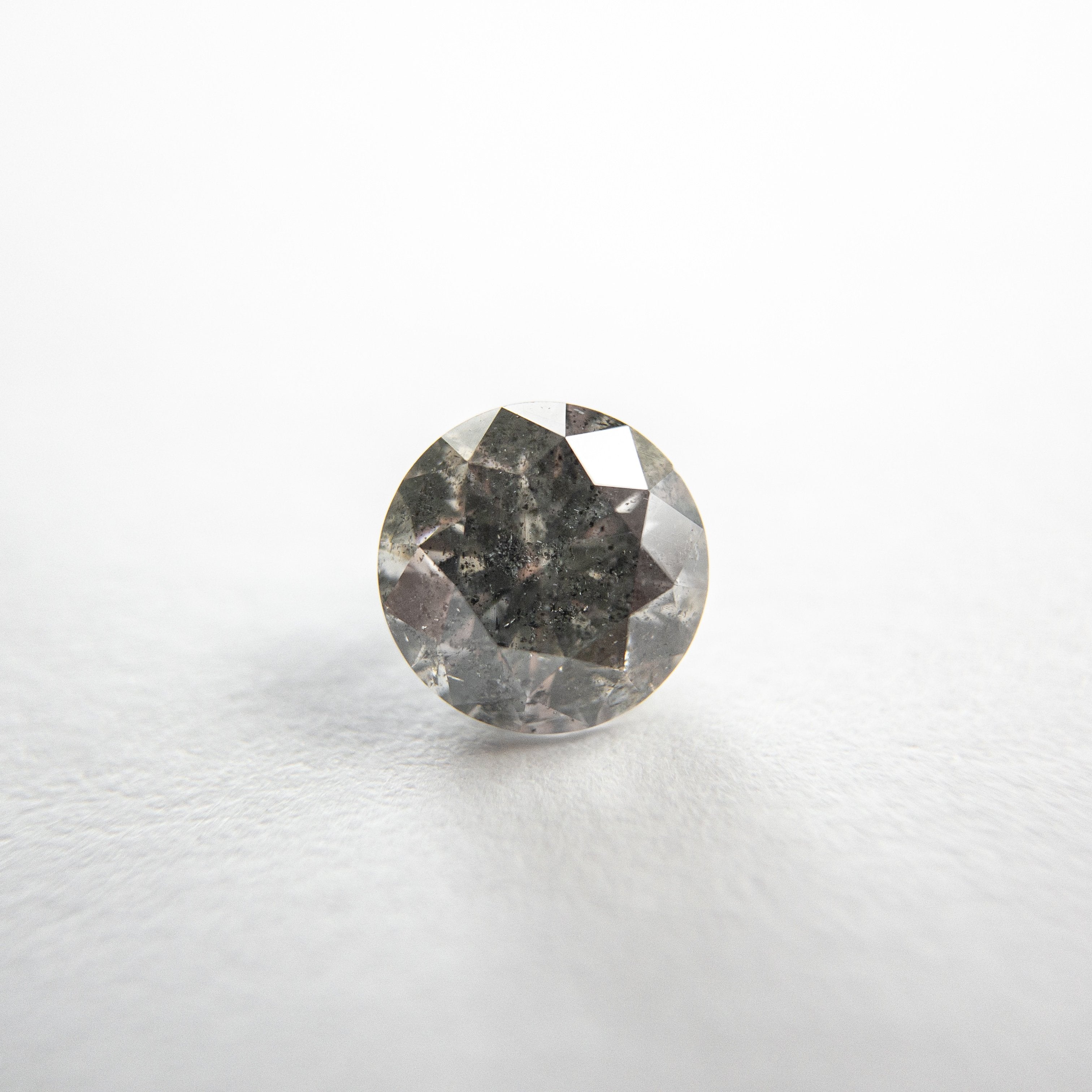 0.76ct 5.60x5.58x3.63mm Round Brilliant 18217-06