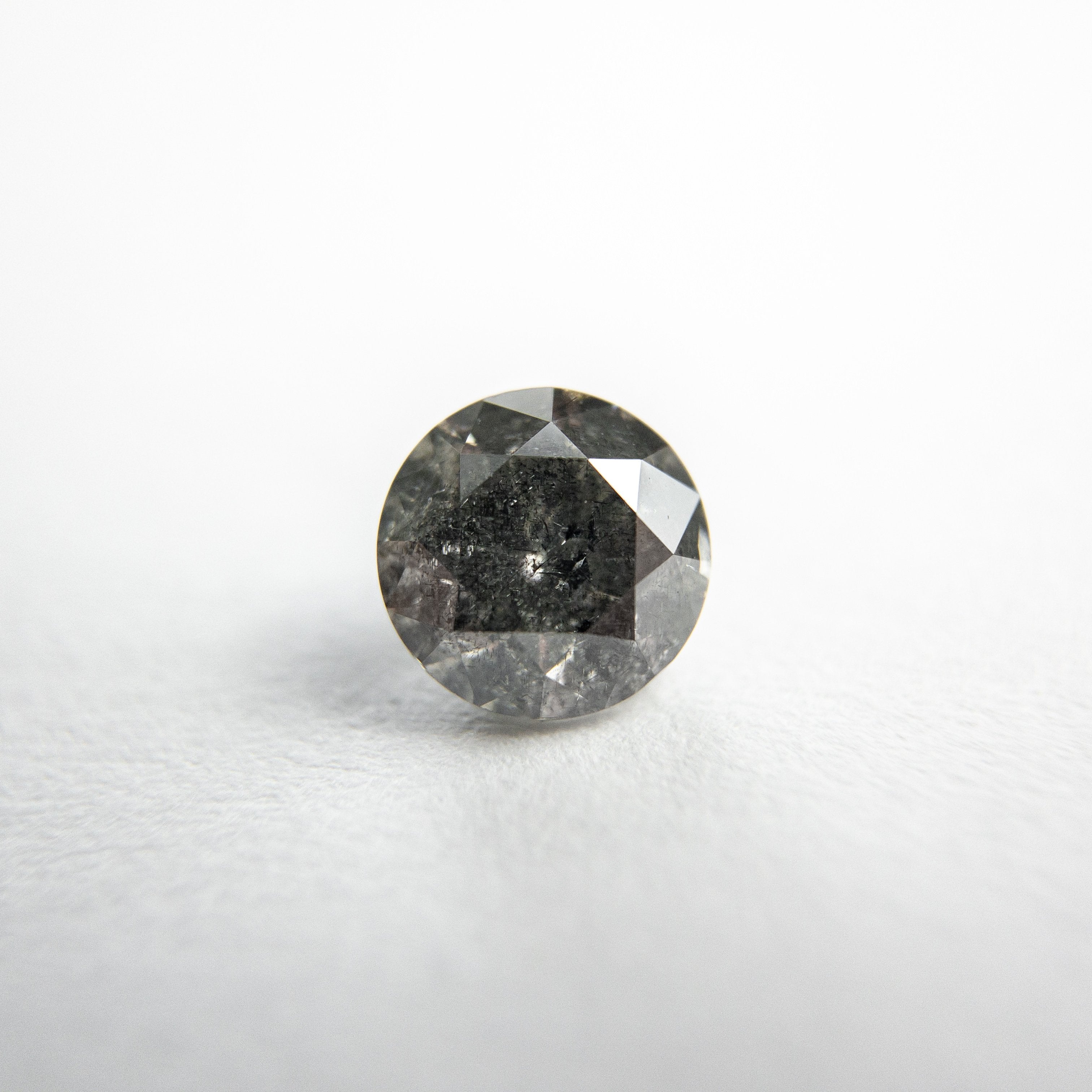 0.82ct 5.72x5.71x3.71mm Round Brilliant 18217-08