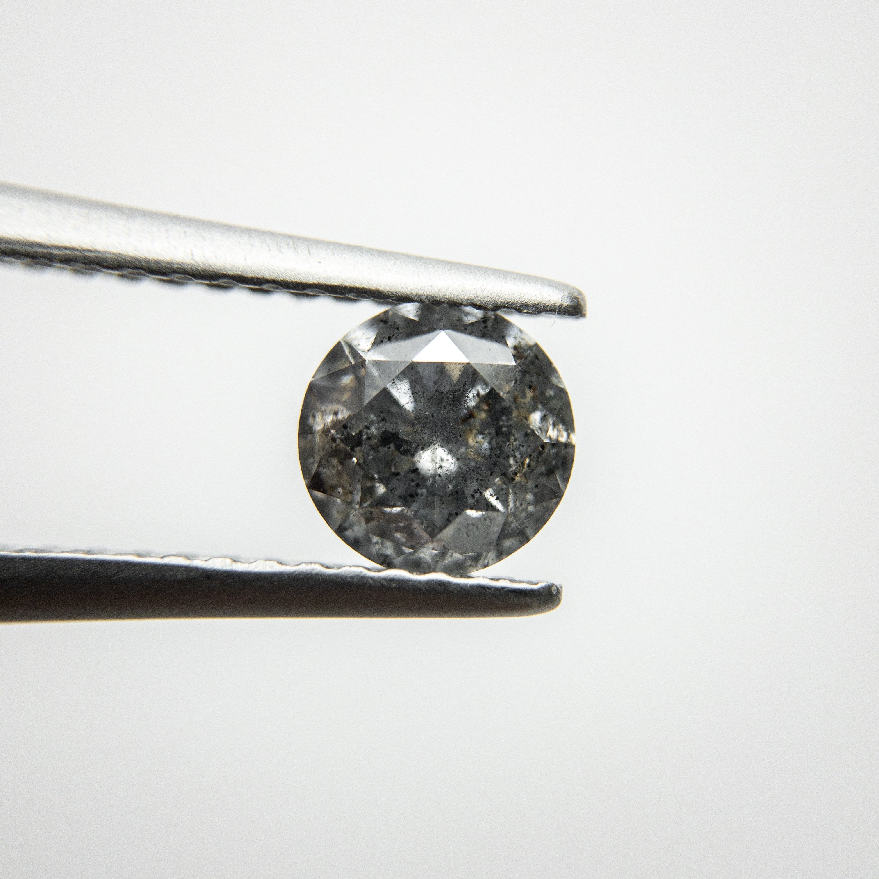 0.75ct 5.69x5.65x3.58mm Round Brilliant 18217-09 HOLD D972